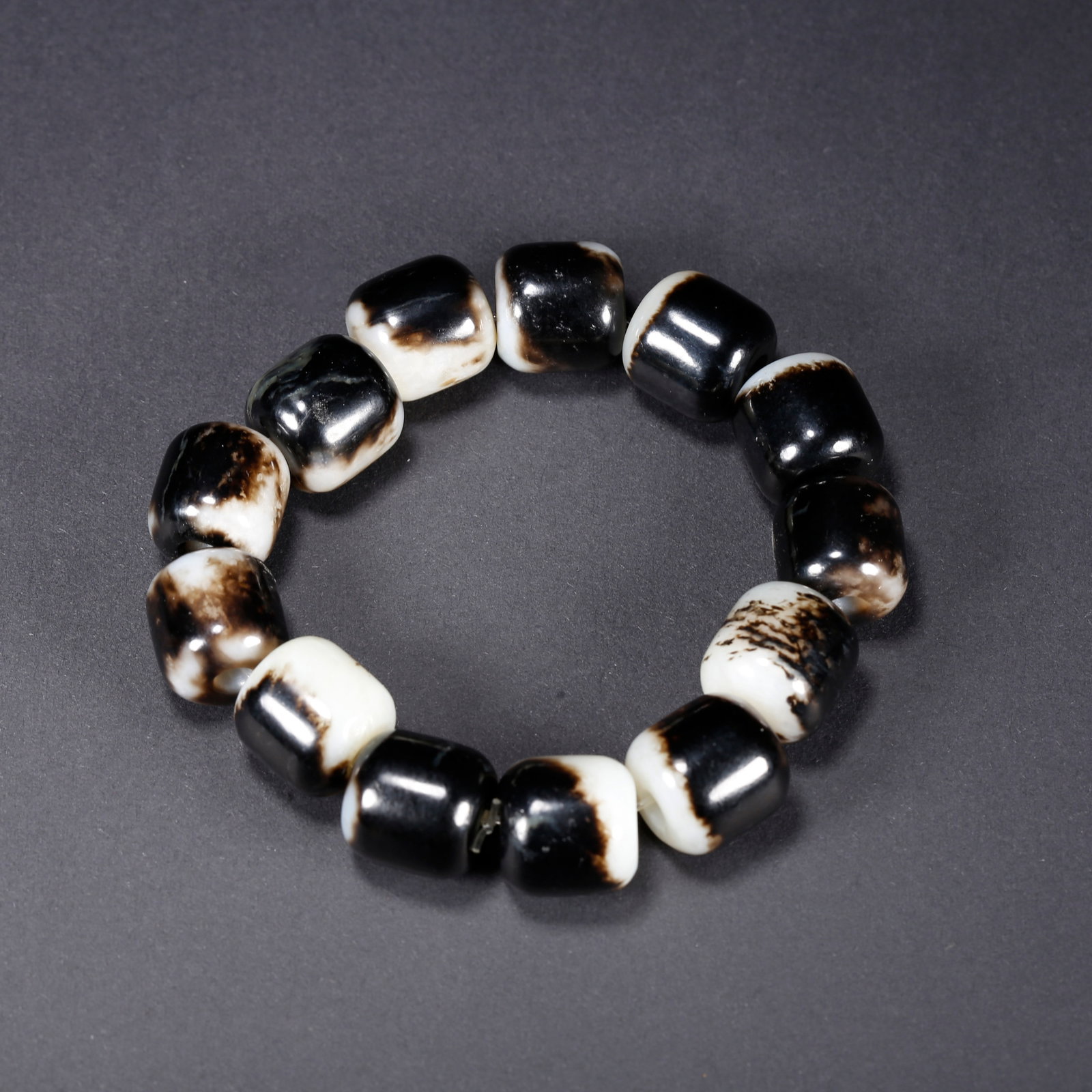 A HETIAN JADE BEADED BRACELET (1 of 8)