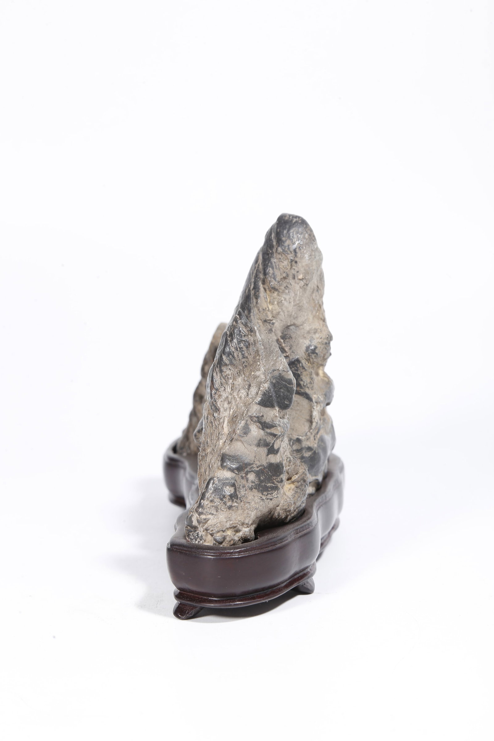 A STONE MOUNTAIN ORNAMENT - 4