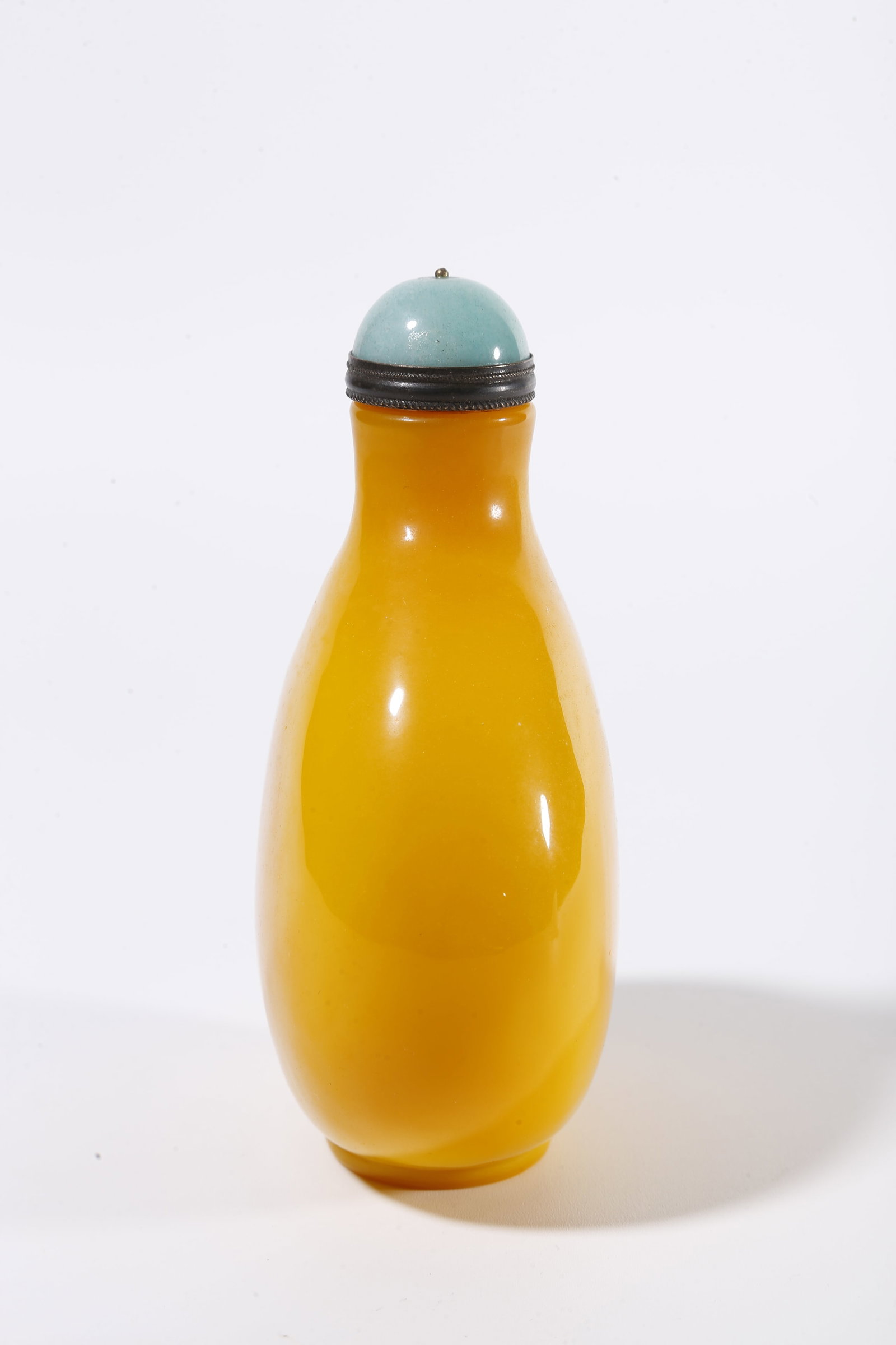 A GLASS SNUFF BOTTLE - 2