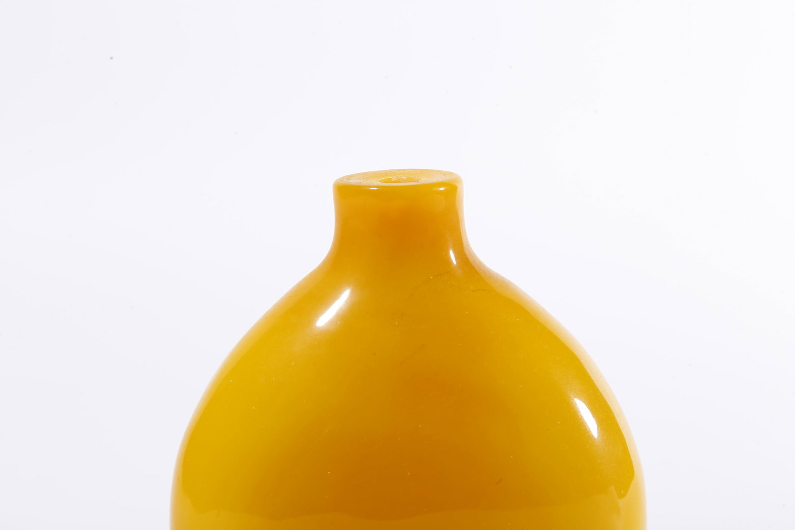 A GLASS SNUFF BOTTLE - 8