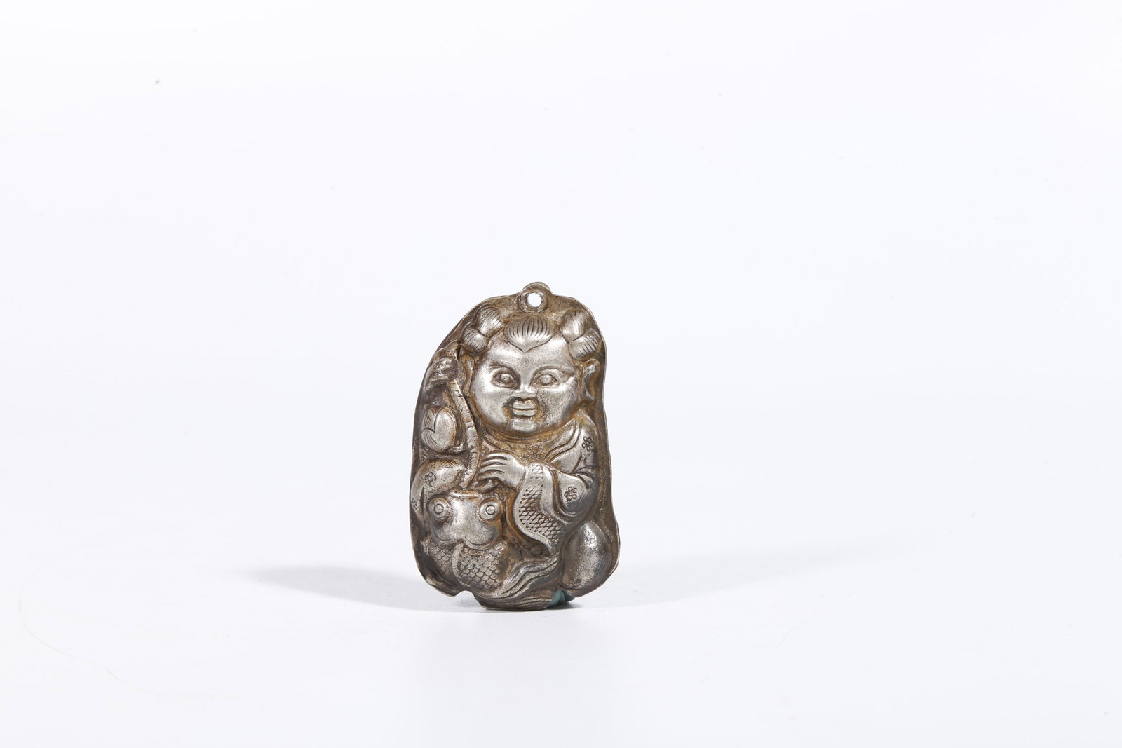 A SILVER BOY PATTERN PENDANT - 3