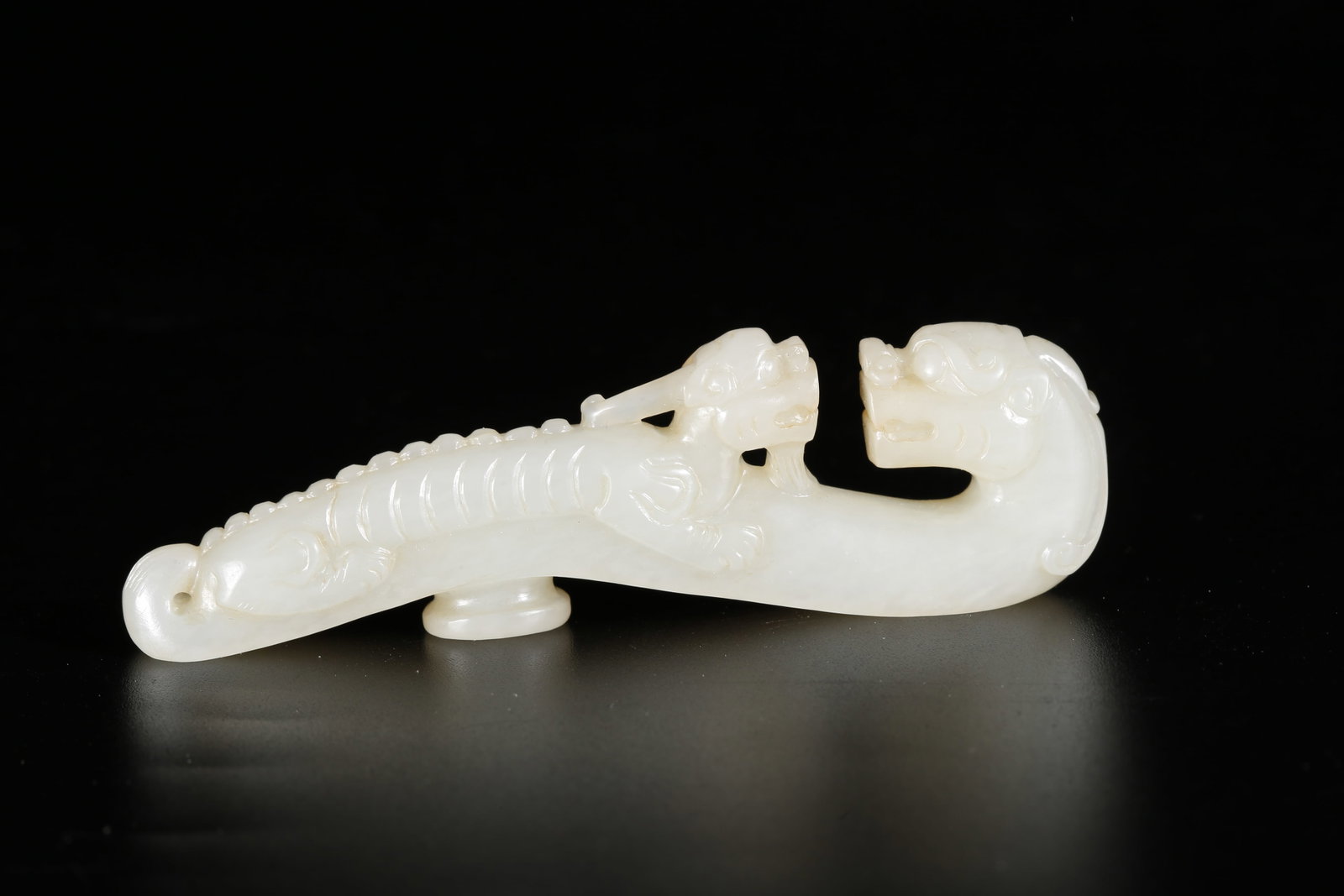 A HETIAN JADE DRAGON PATTERN BELT HOOK - 5