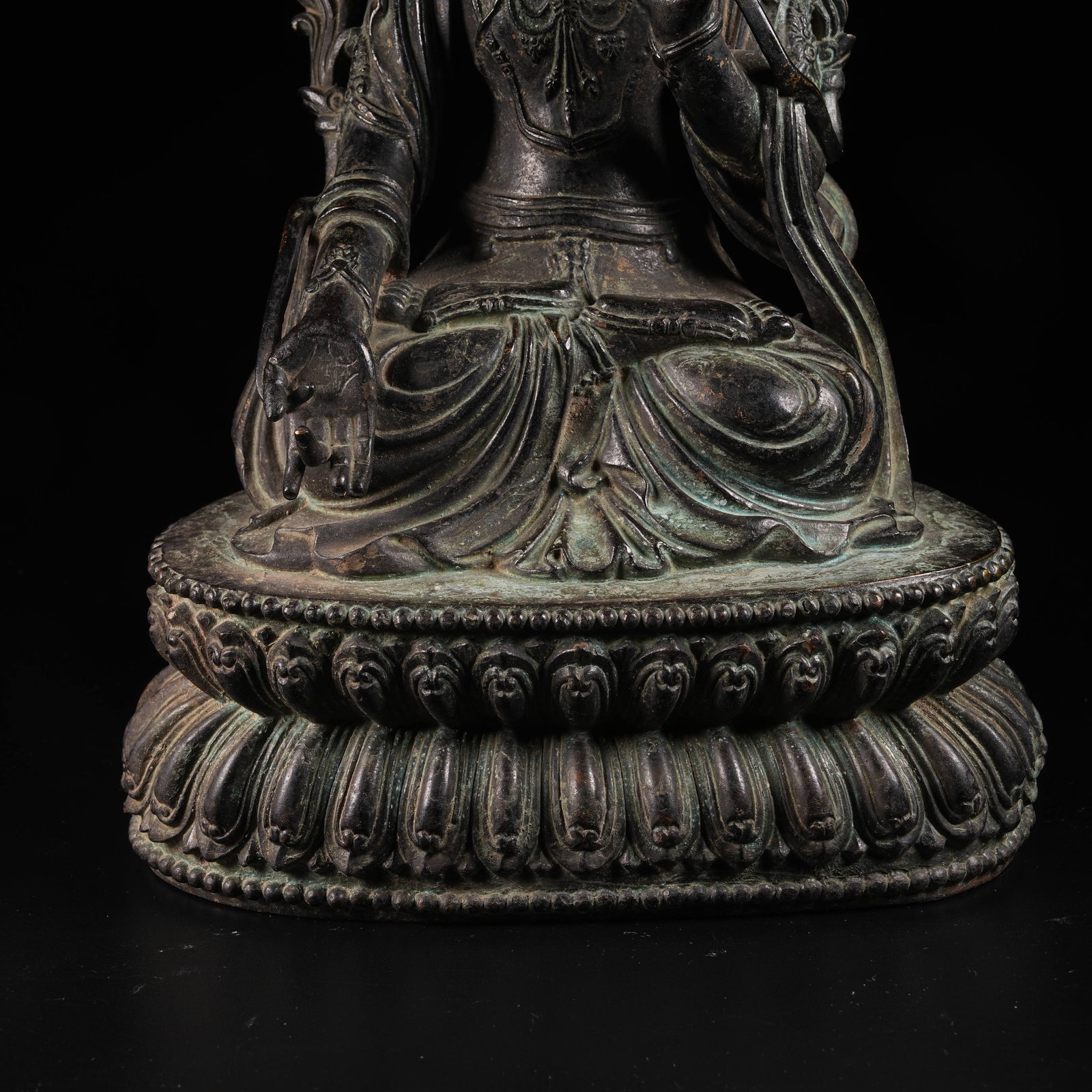 A BRONZE BODHISATTVA STATUE - 3
