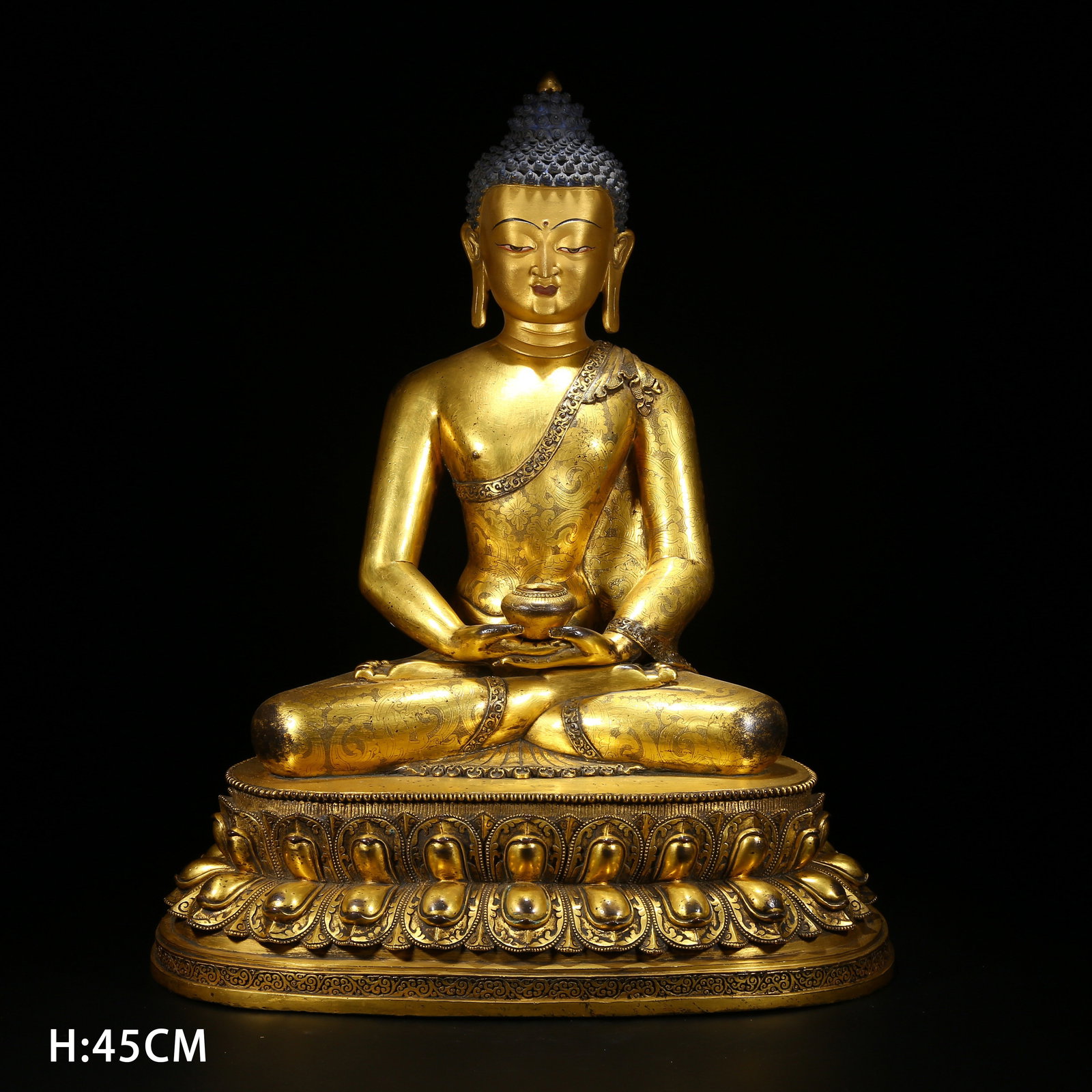 A GILDED BRONZE STATUE OF SHAKYAMUNI BUDDHA (1 of 8)