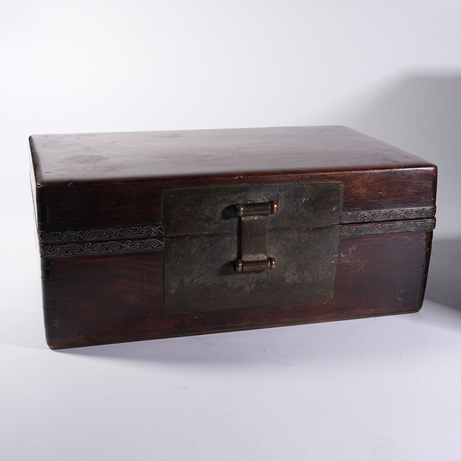 A HUANGHUALI COVERED BOX INLAID WITH SILVER WIRE: Huanghuali Covered Box Inlaid with Silver Wire