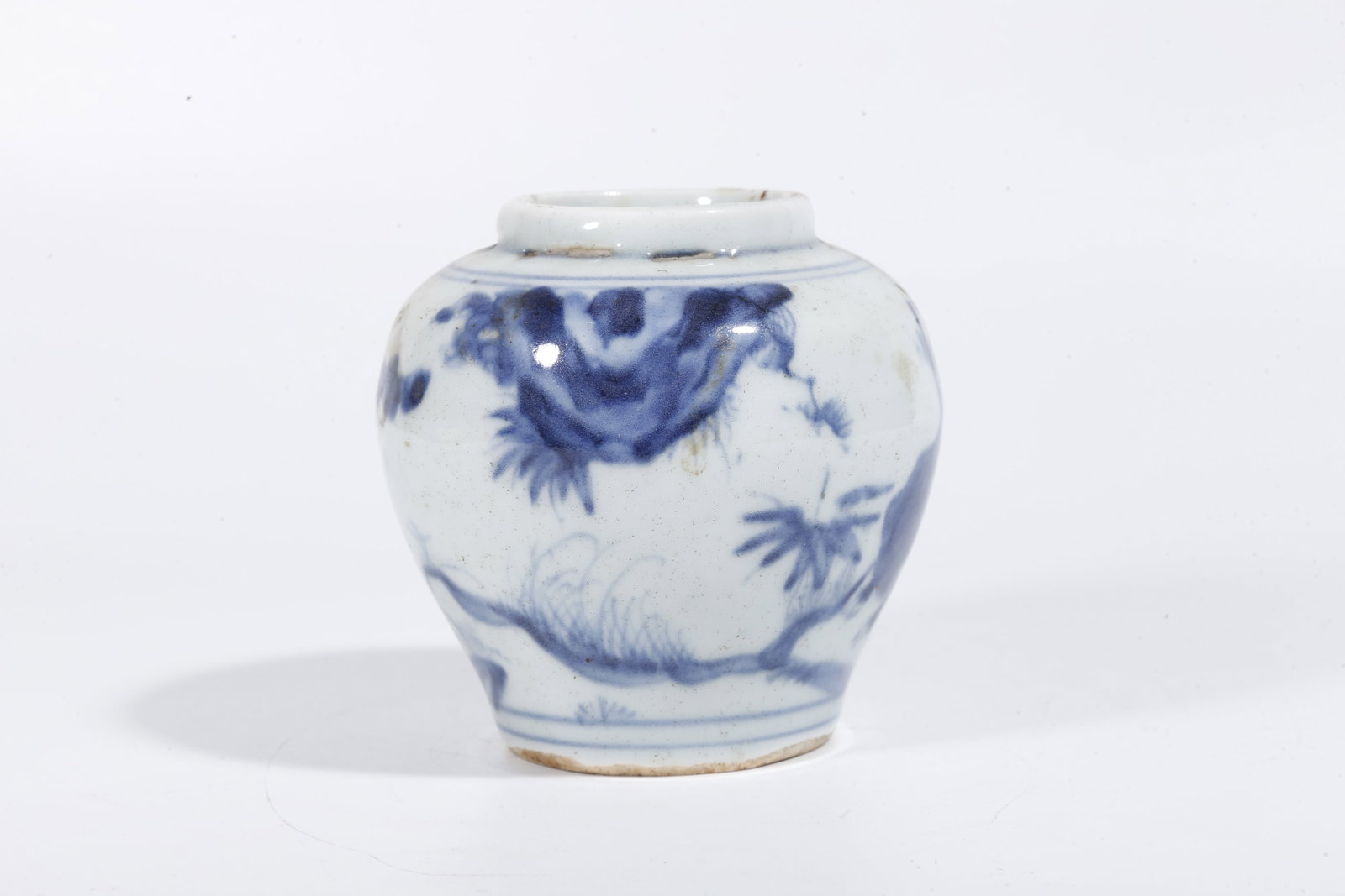 A BLUE AND WHITE BOY PATTERN JAR - 4