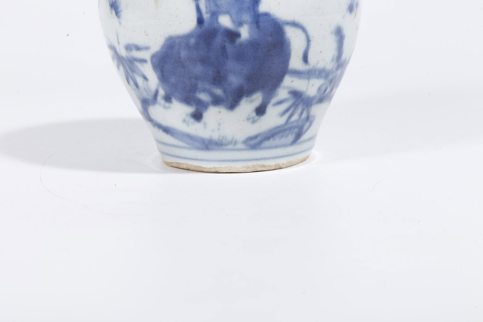 A BLUE AND WHITE BOY PATTERN JAR - 6