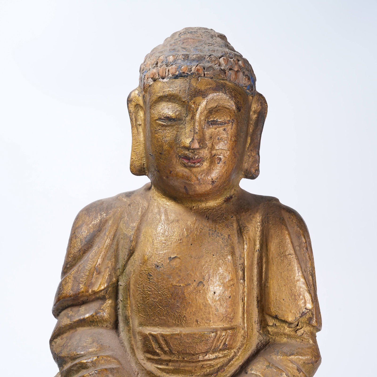 A GILT LACQUER BUDDHA STATUE - 2