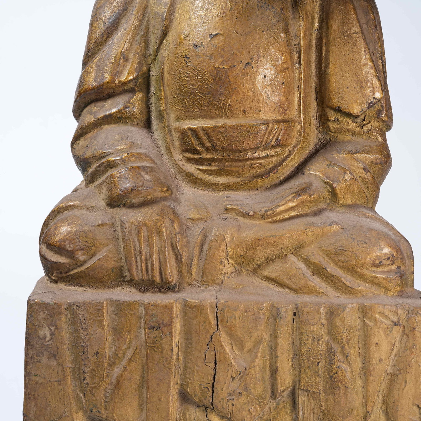 A GILT LACQUER BUDDHA STATUE - 3