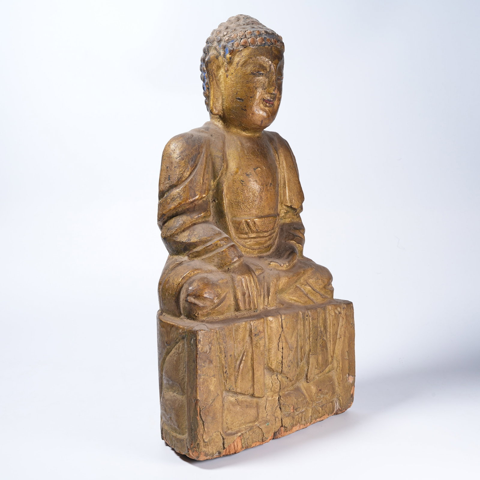 A GILT LACQUER BUDDHA STATUE - 5