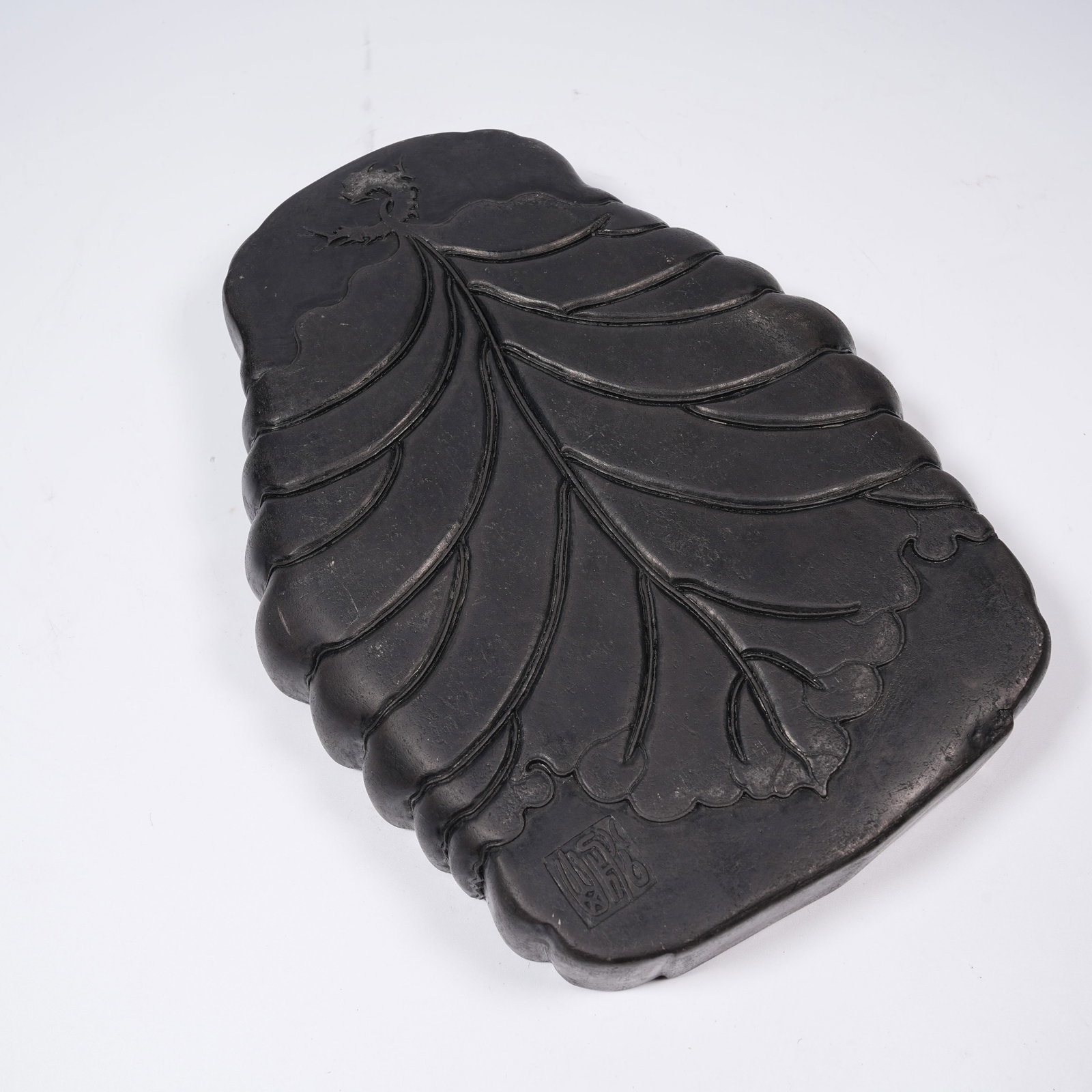 A DUAN STONE COILED DRAGON PATTERN INKSTONE - 9