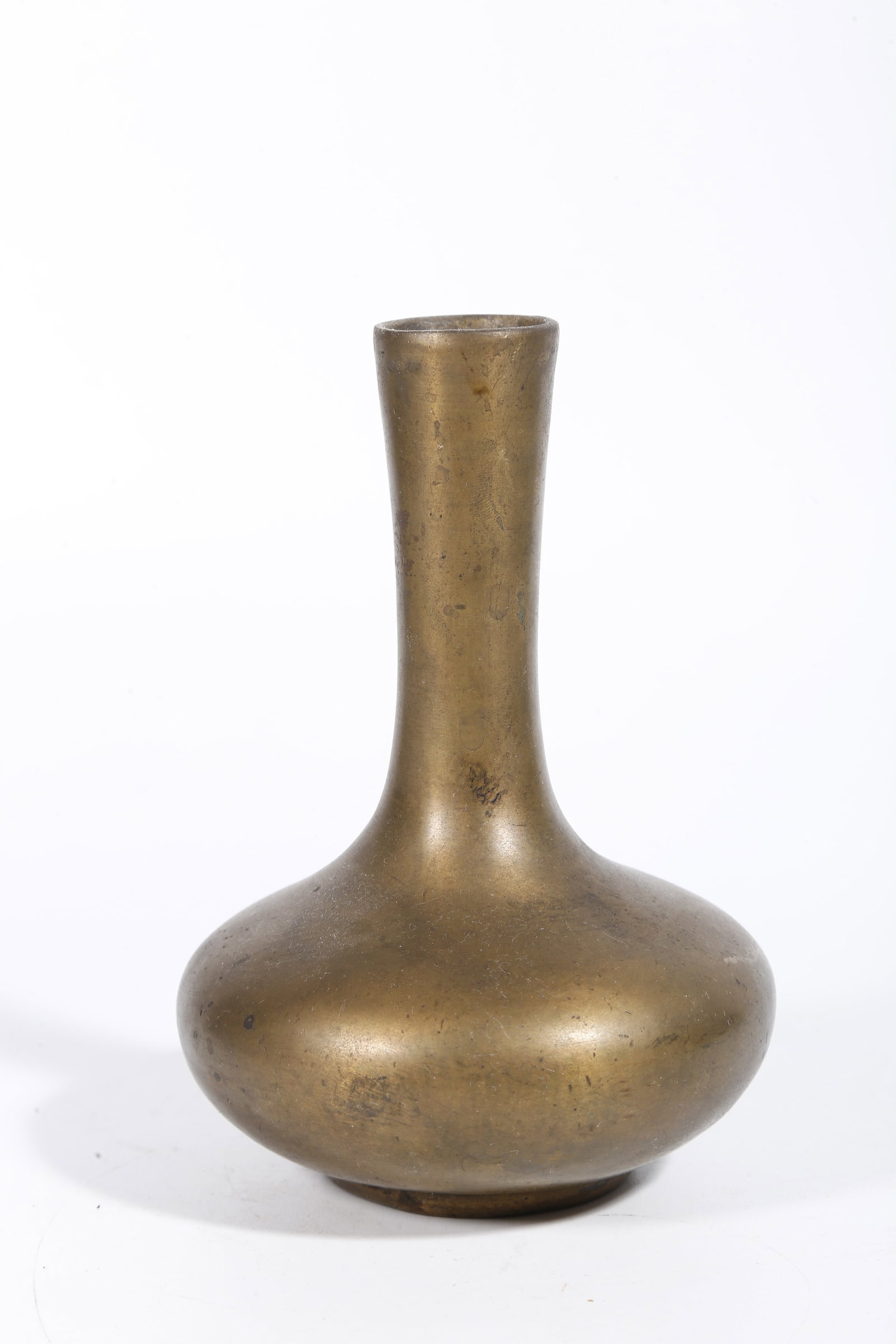 A BRONZE VASE - 4