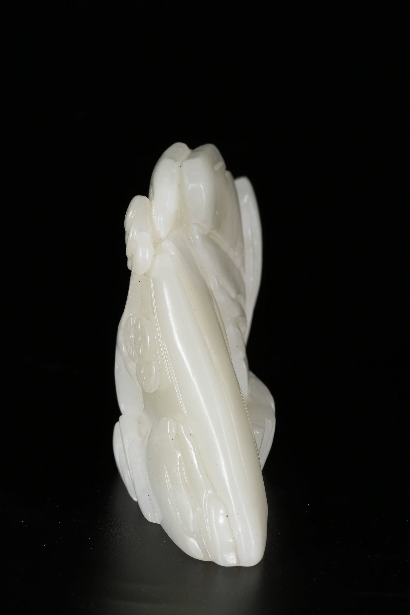 A HETIAN JADE MOUNTAIN FIGURINE ORNAMENT - 4