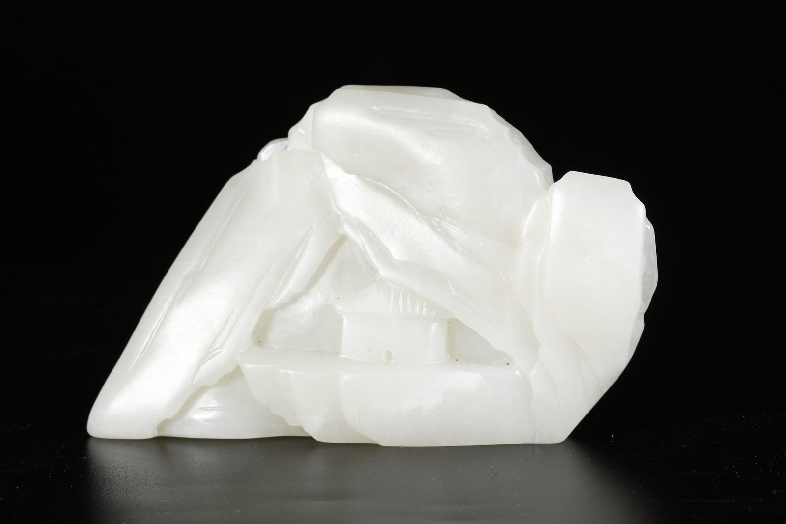 A HETIAN JADE MOUNTAIN FIGURINE ORNAMENT - 5