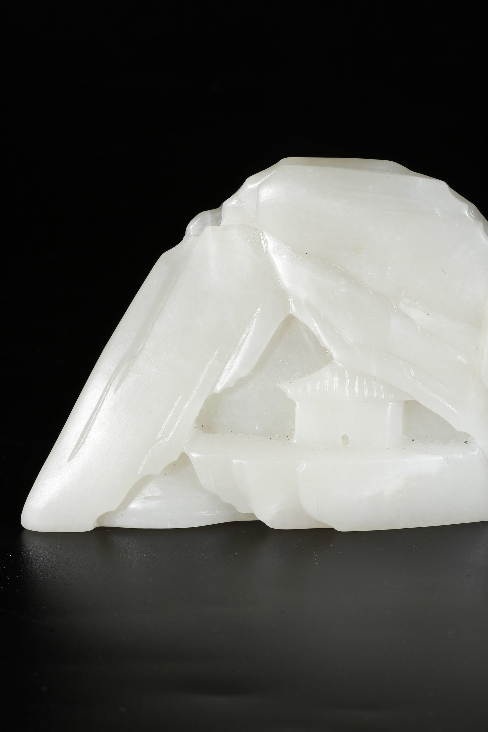 A HETIAN JADE MOUNTAIN FIGURINE ORNAMENT - 6
