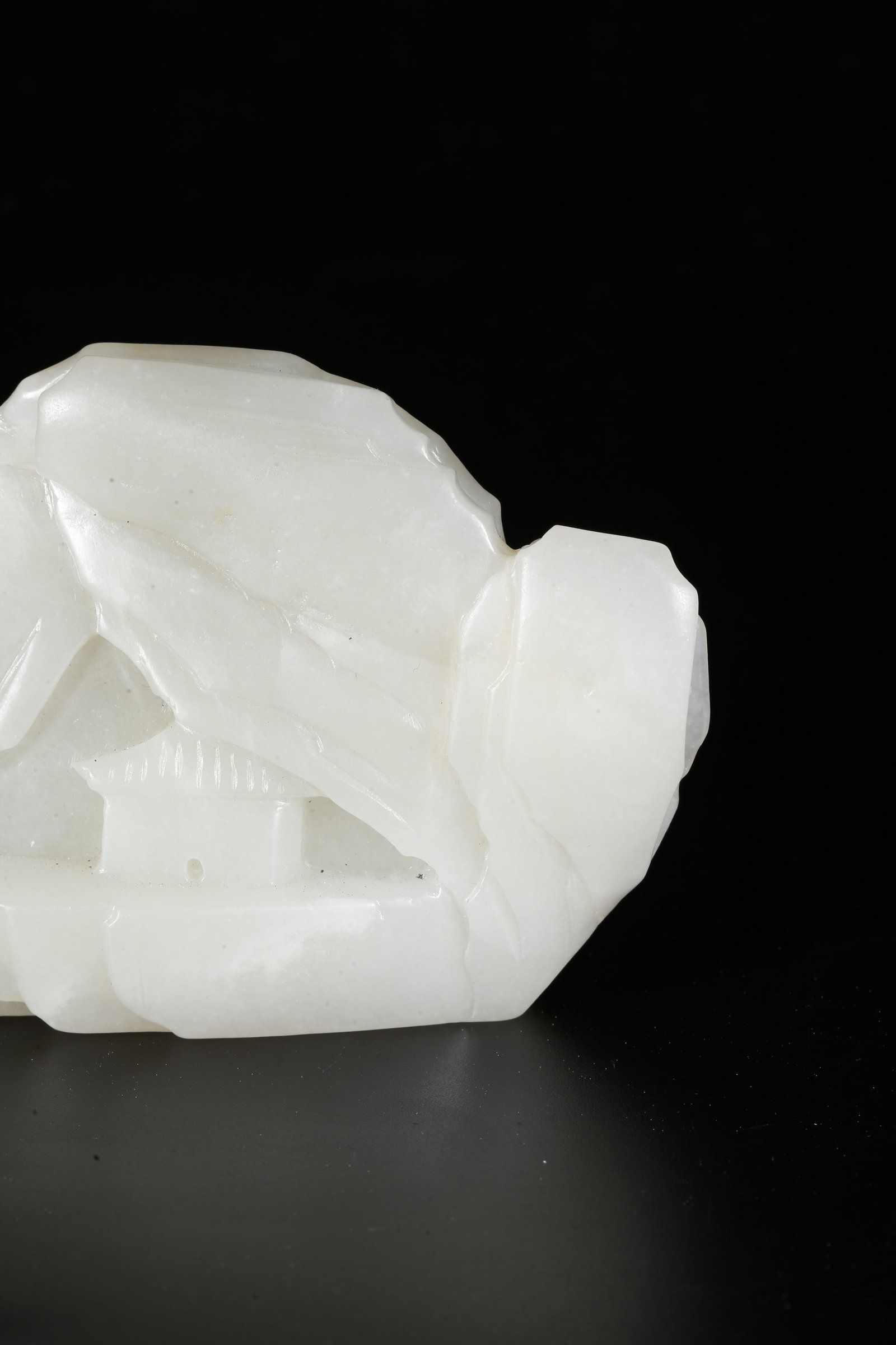 A HETIAN JADE MOUNTAIN FIGURINE ORNAMENT - 7