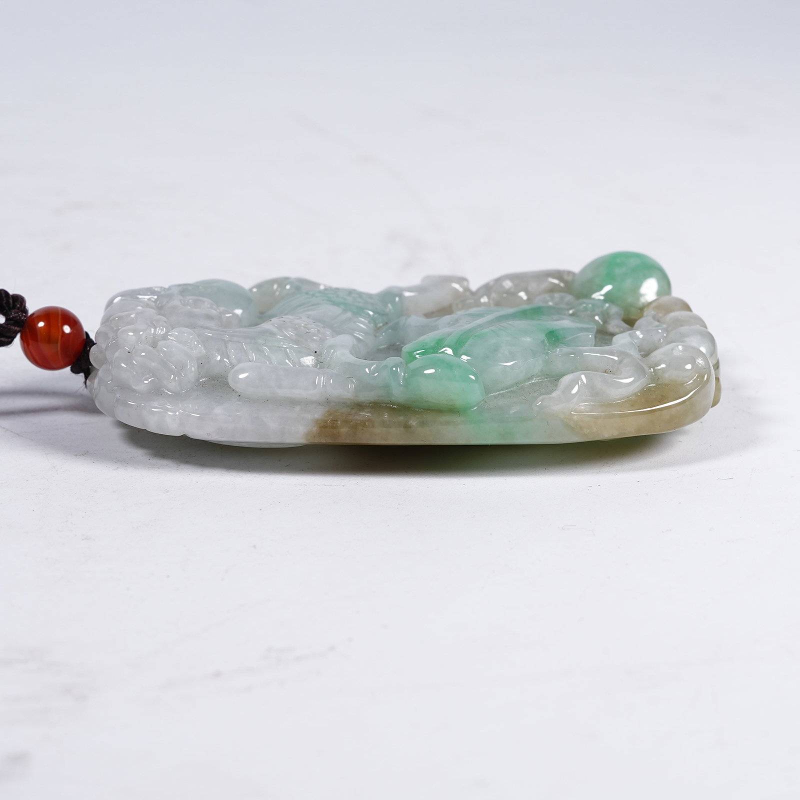 A JADEITE KYLIN AUSPICIOUS PATTERN PENDANT - 5