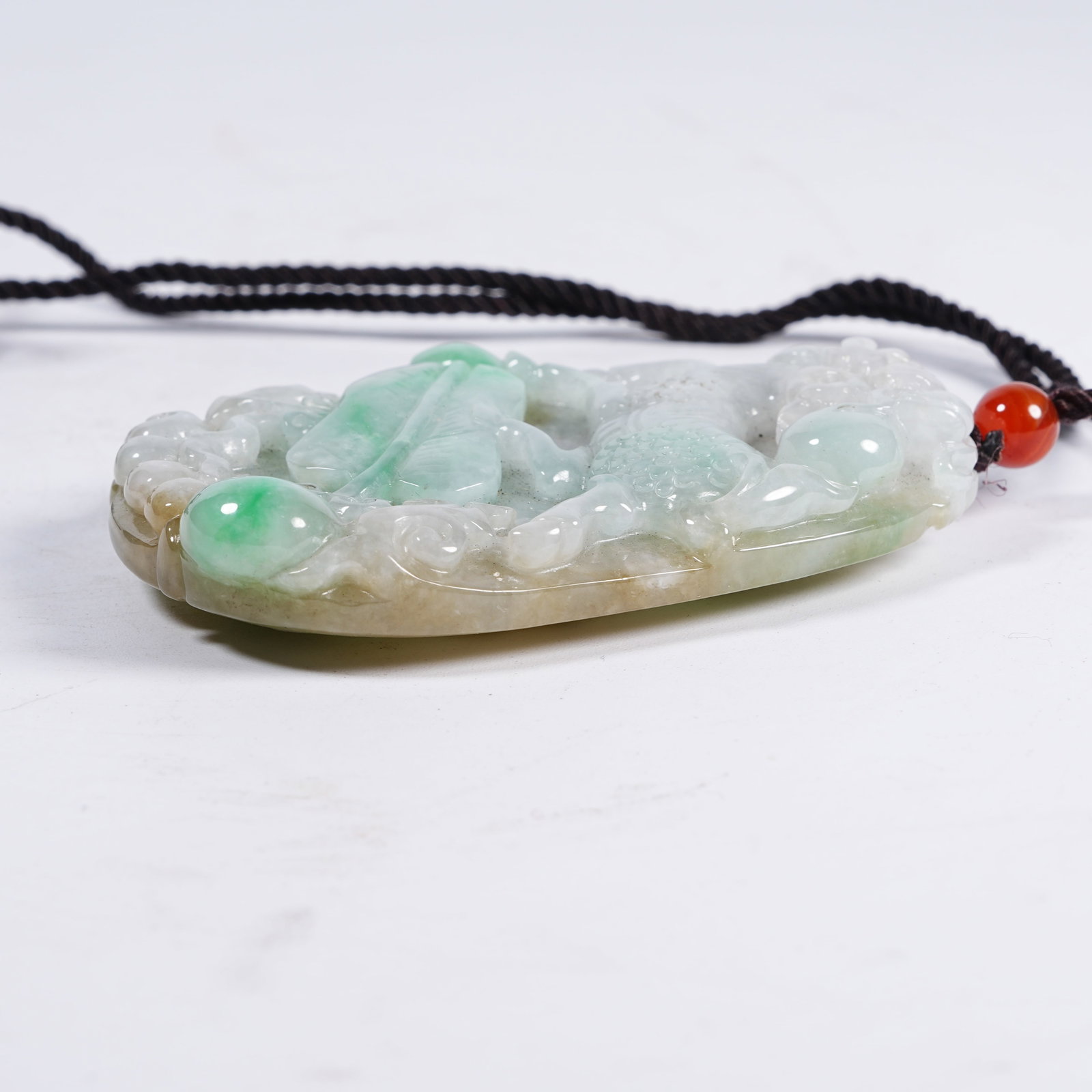 A JADEITE KYLIN AUSPICIOUS PATTERN PENDANT - 6