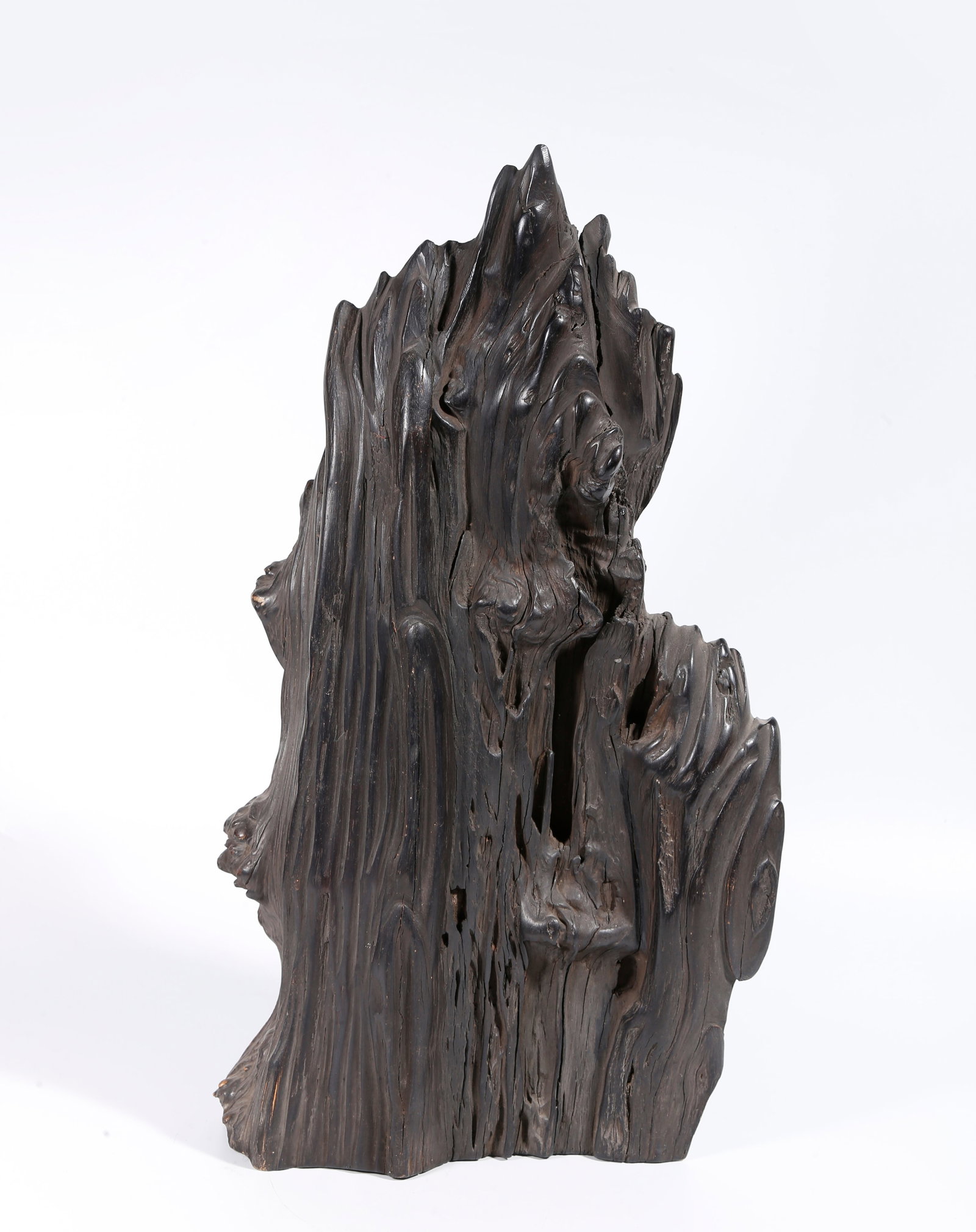 A RED SANDALWOOD CARVED MOUNTAIN ORNAMENT: Red Sandalwood Carved Mountain Ornament