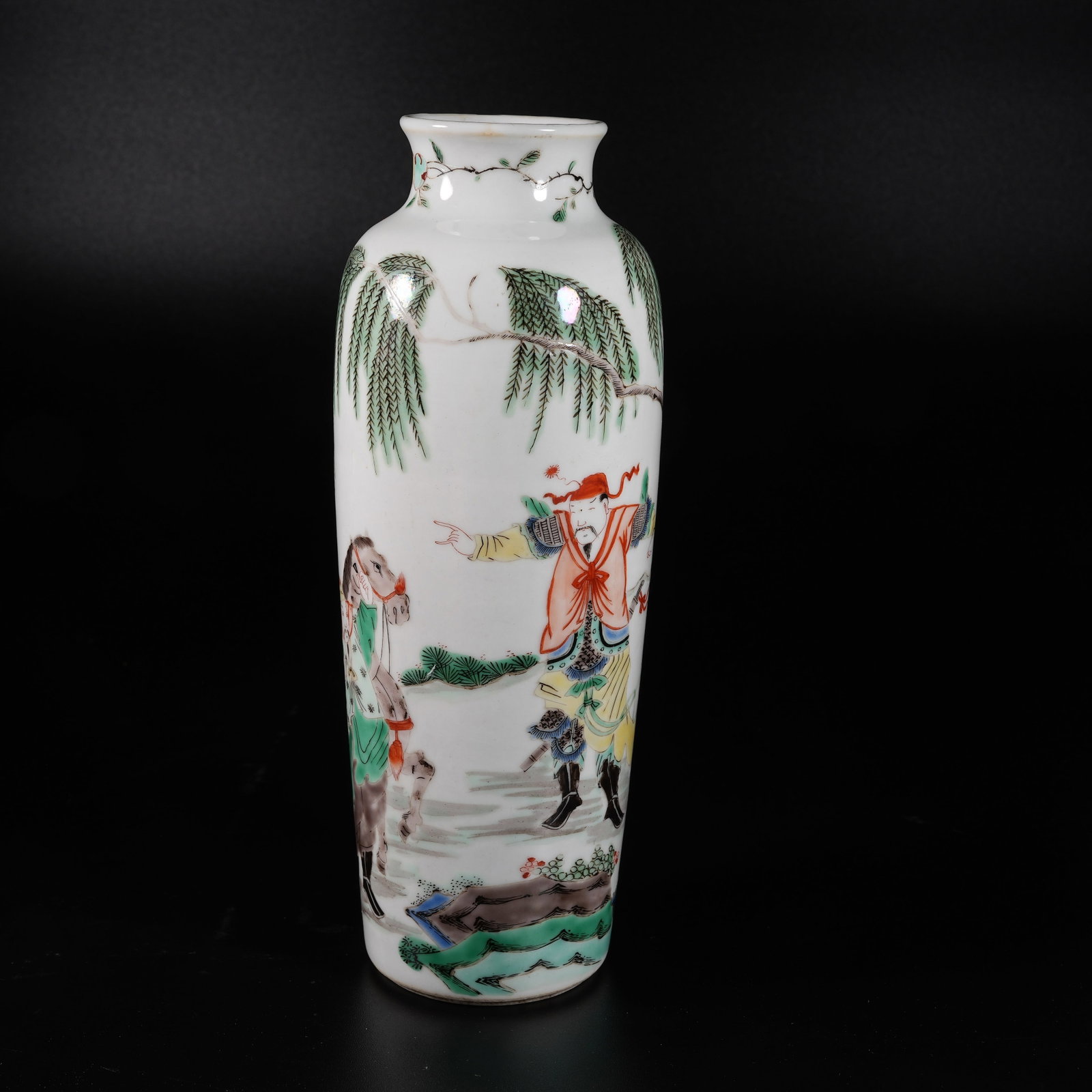 A WUCAI VASE WITH OPERA FIGURE STORY PATTERN (1 of 10)