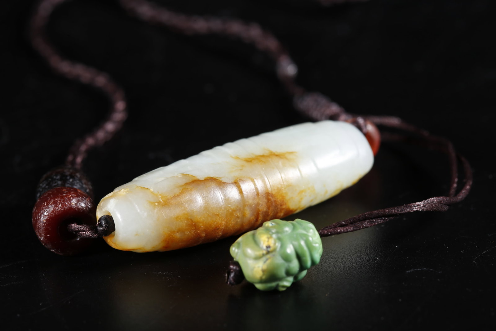 A HETIAN JADE PENDANT - 2