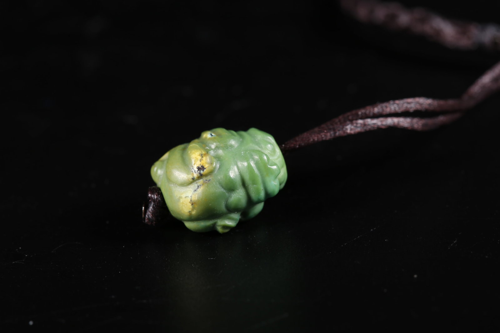 A HETIAN JADE PENDANT - 8