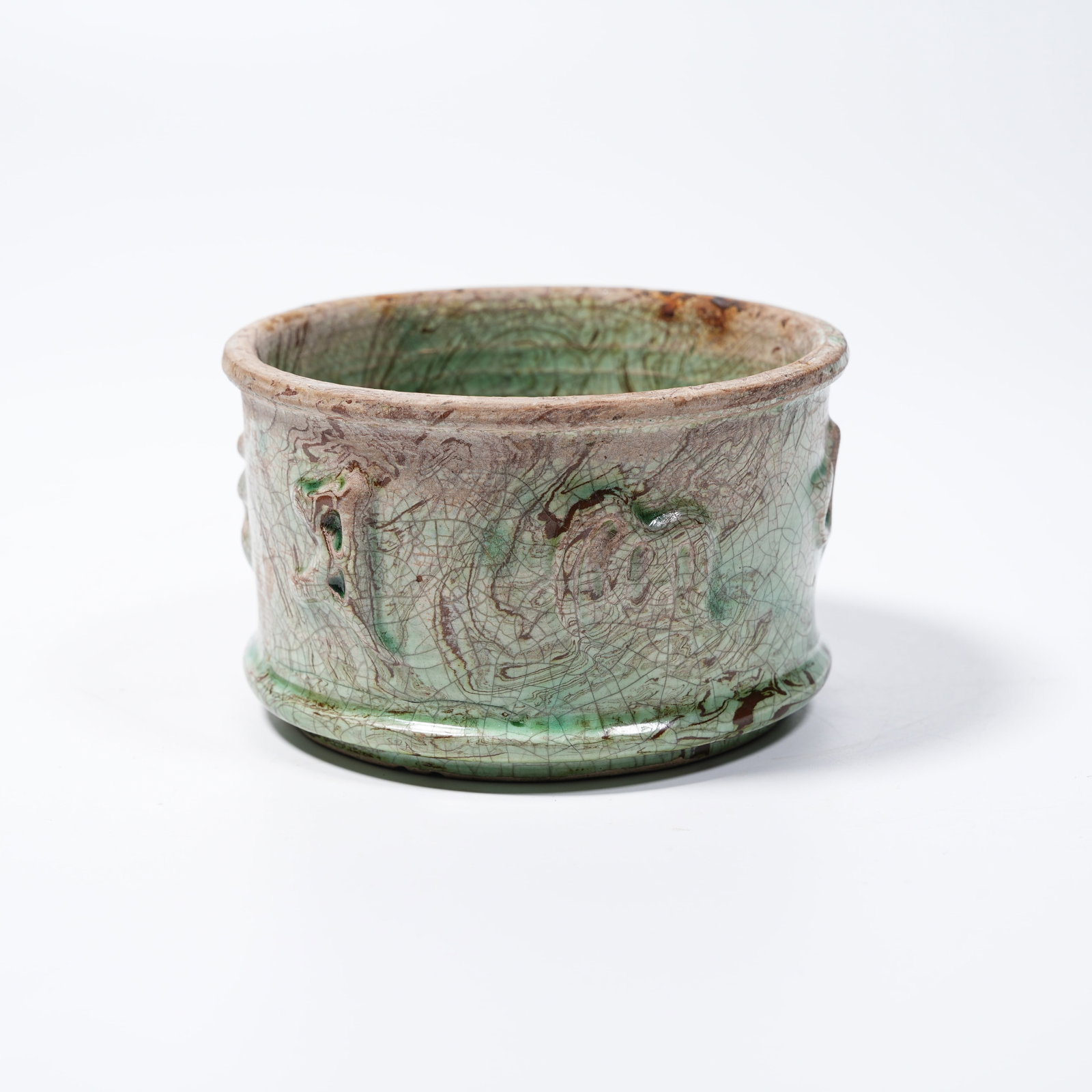 A GREEN GLAZE TWISTED-BODY MANTRA-PATTERN QIN-STYLE CENSER (1 of 9)