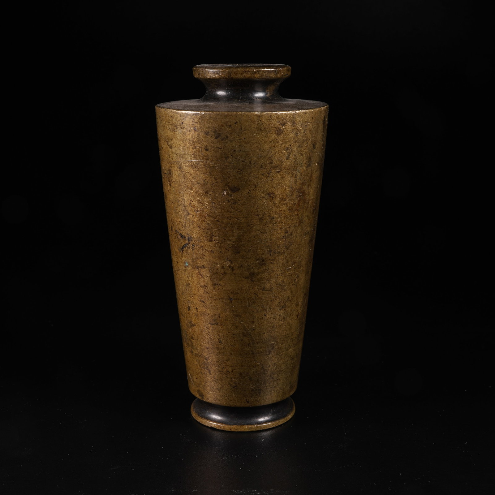 A BRONZE APPRECIATION VASE - 5