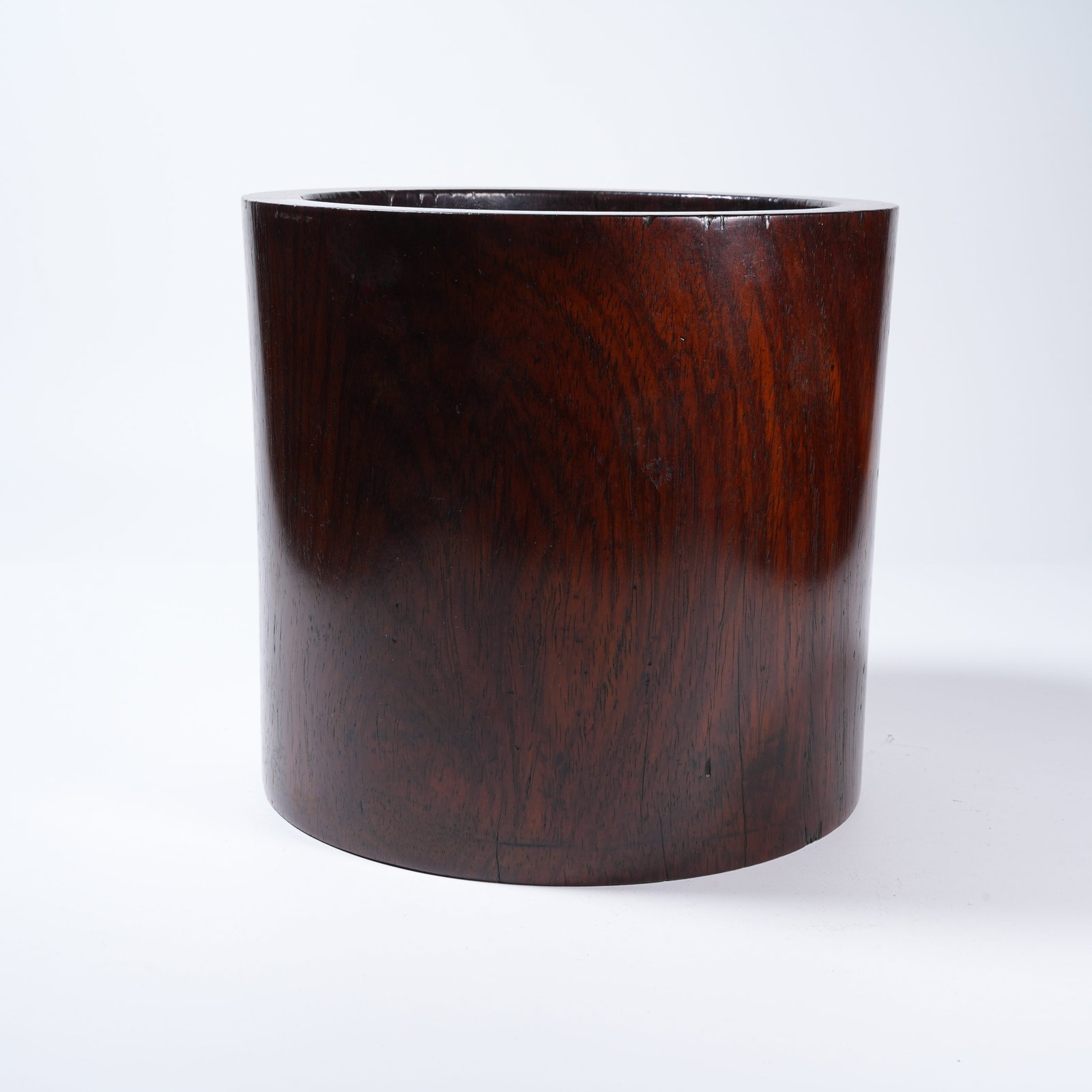 A LARGE HUANGHUALI BRUSH POT (1 of 9)