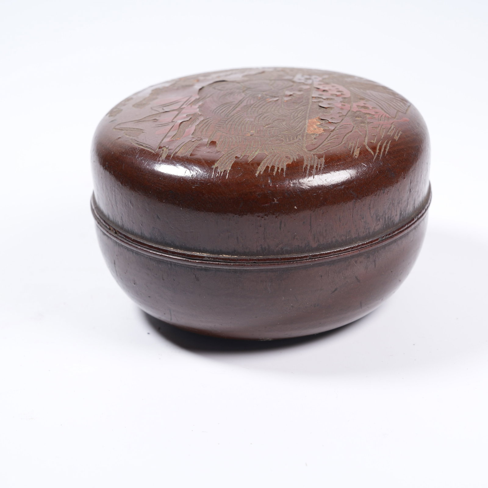 A LACQUER COVERED BOX WITH FIGURE PATTERN - 7