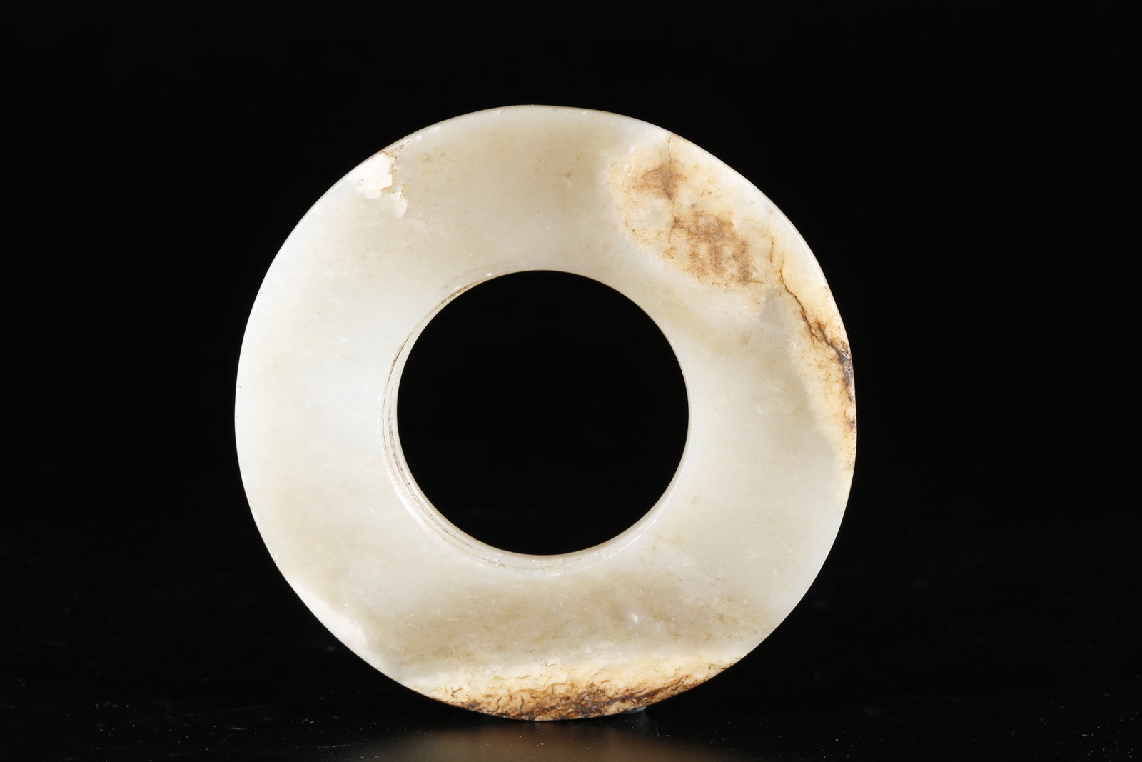 A HETIAN JADE RING - 10