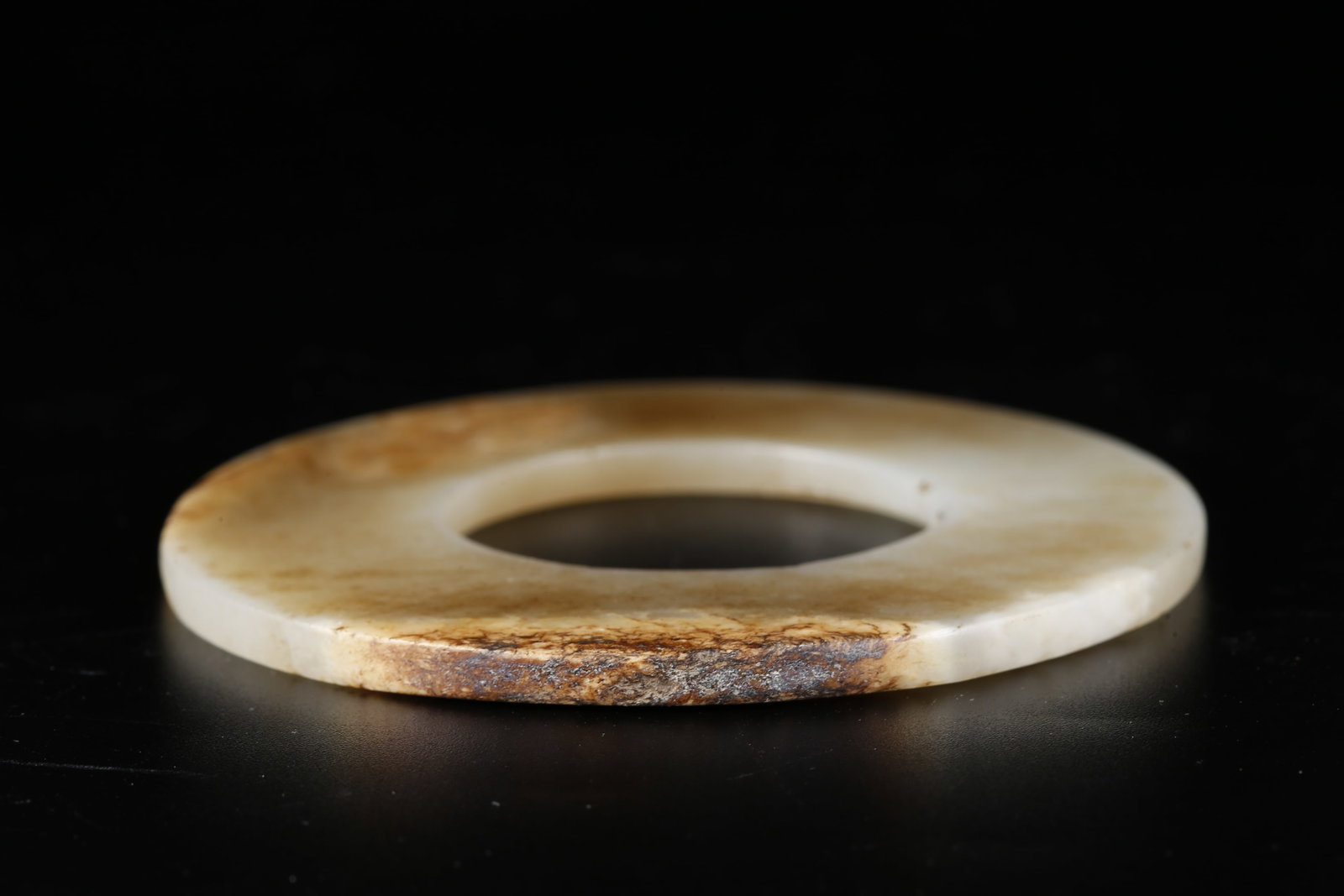 A HETIAN JADE RING - 5