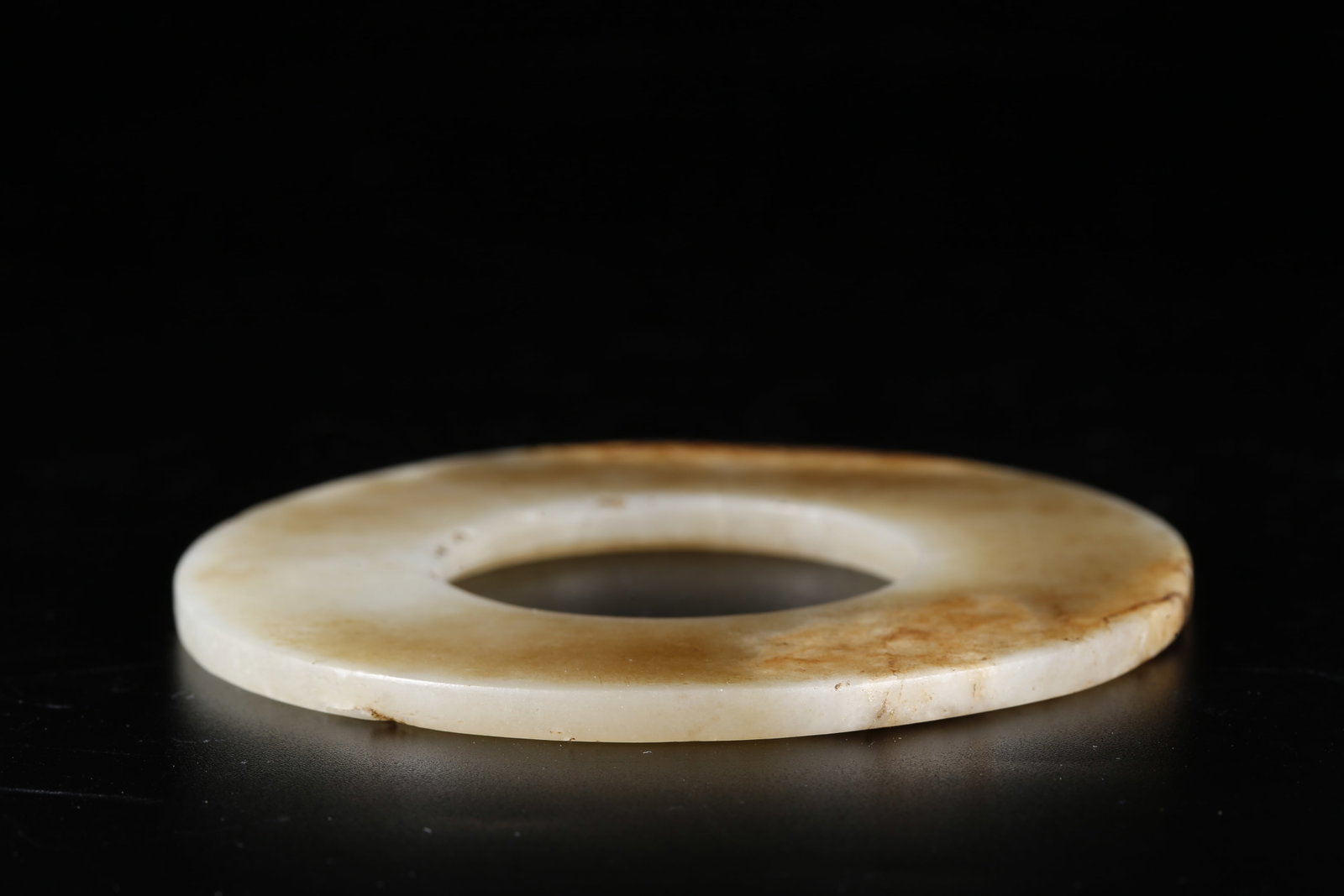 A HETIAN JADE RING - 7