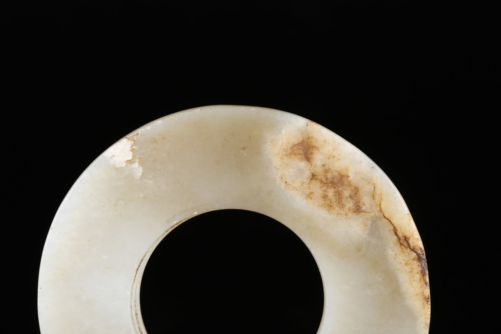 A HETIAN JADE RING - 9