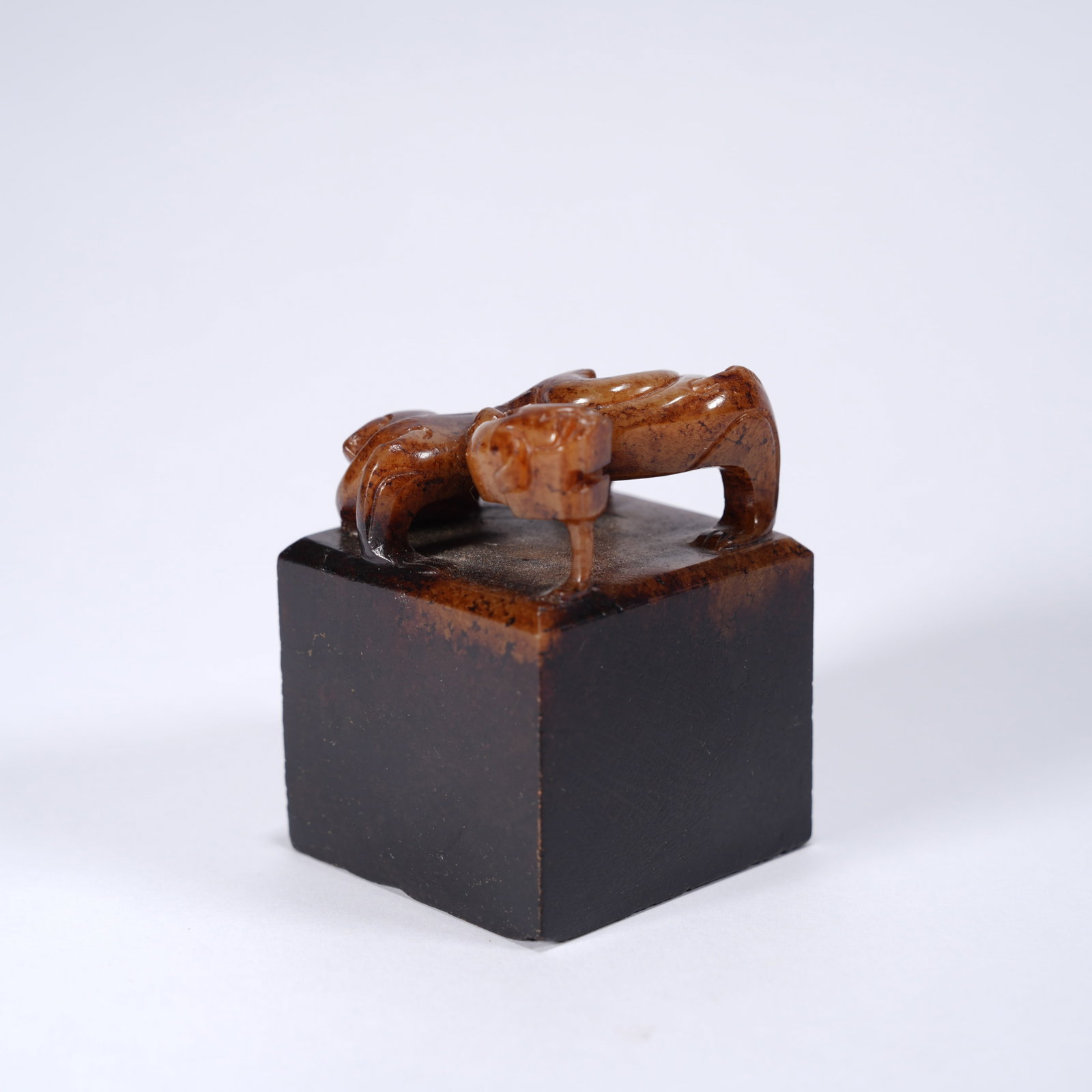 A ANCIENT JADE CHI-DRAGON KNOB SEAL (1 of 8)