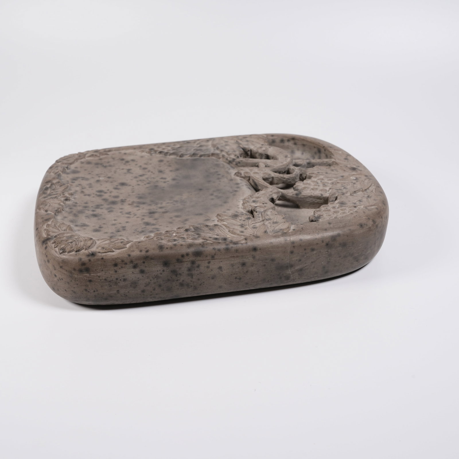 A ORANGE CLAY INKSTONE WITH SQUIRREL AND GRAPE PATTERN - 7