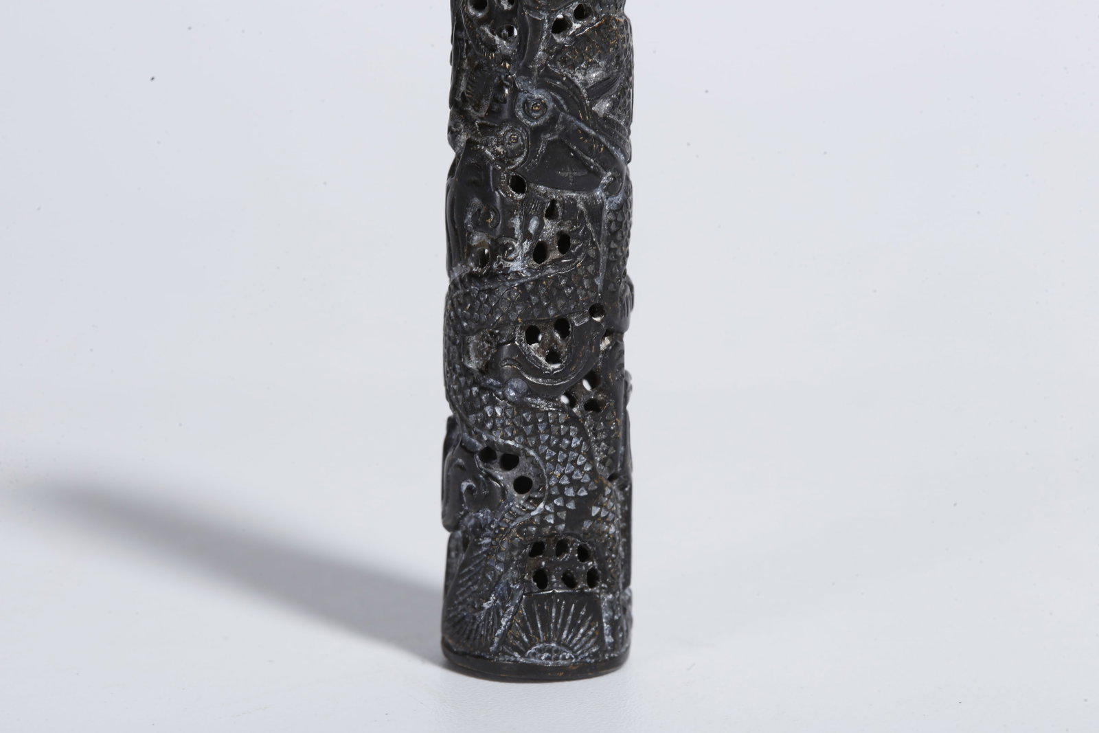A BRONZE DRAGON PATTERN FEATHER TUBE - 7