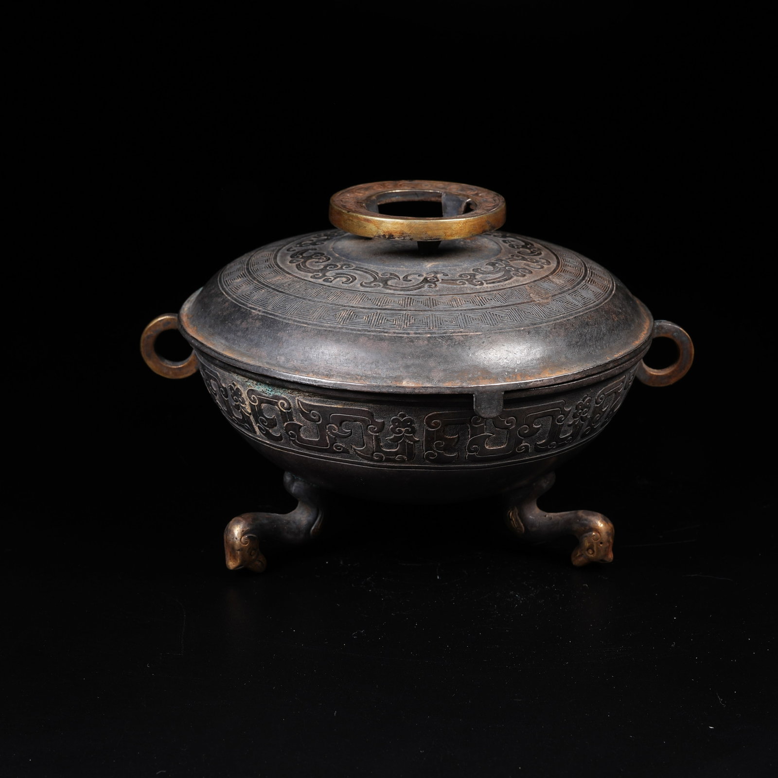 A GILT SILVER THREE-BEAST-FOOTED DRAGON AND PHOENIX PATTERN COVERED CENSER (1 of 10)
