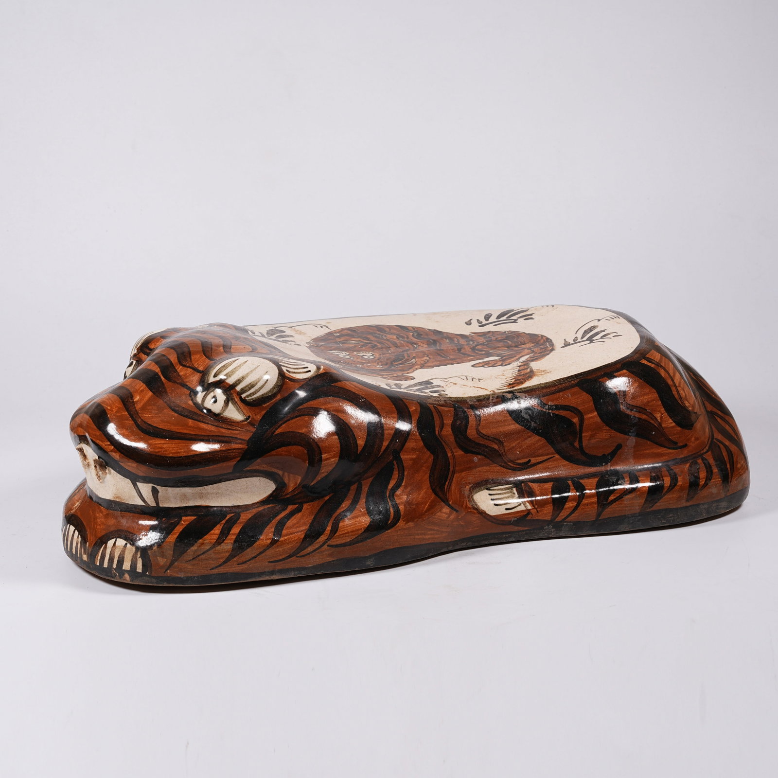 A CIZHOU KILN TIGER PILLOW: Cizhou Kiln Tiger Pillow