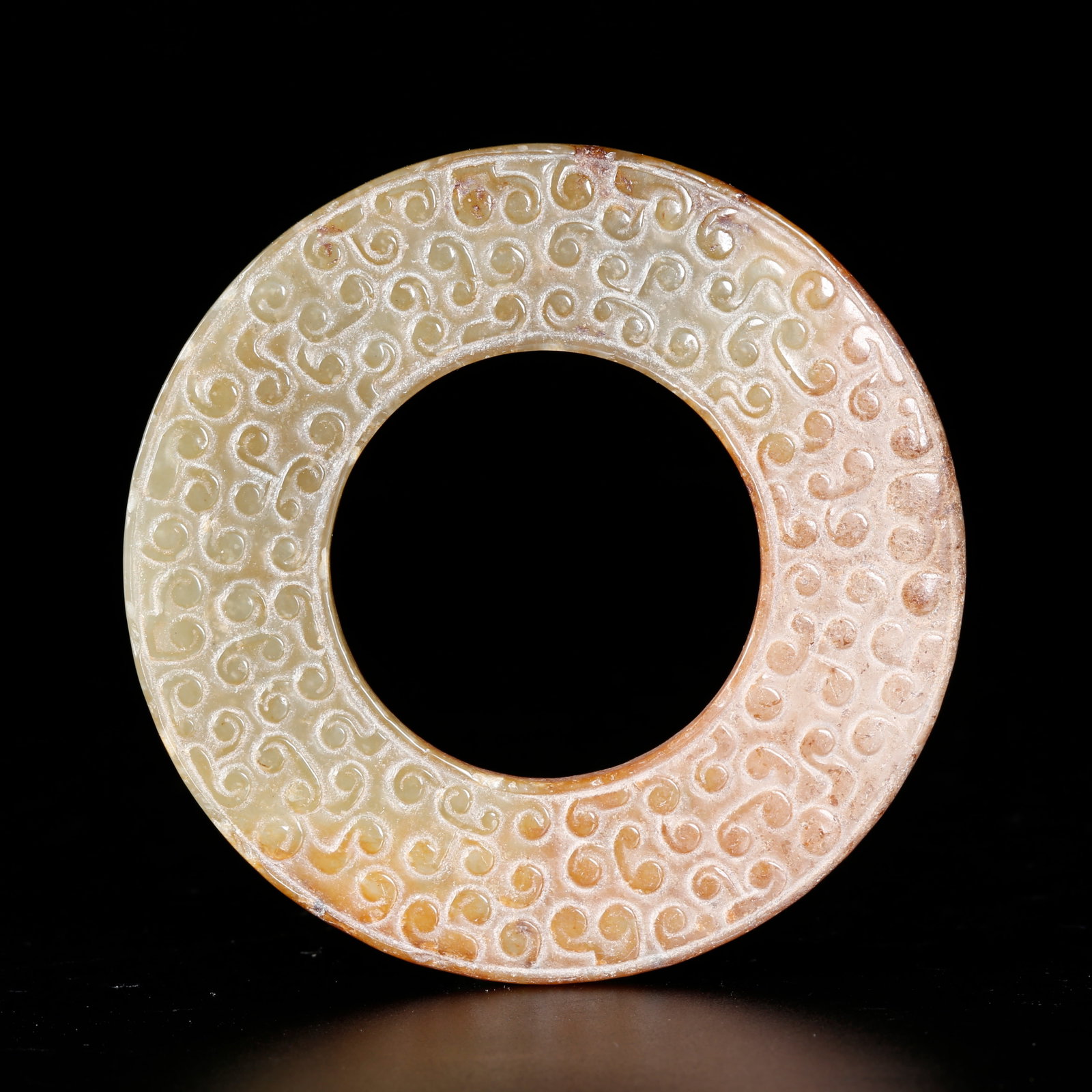 A ANCIENT JADE RING: Ancient Jade Ring