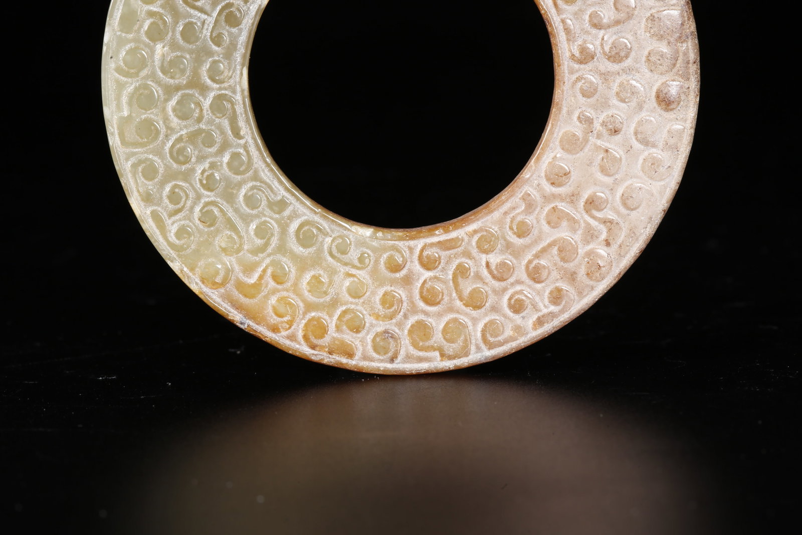 A ANCIENT JADE RING - 3