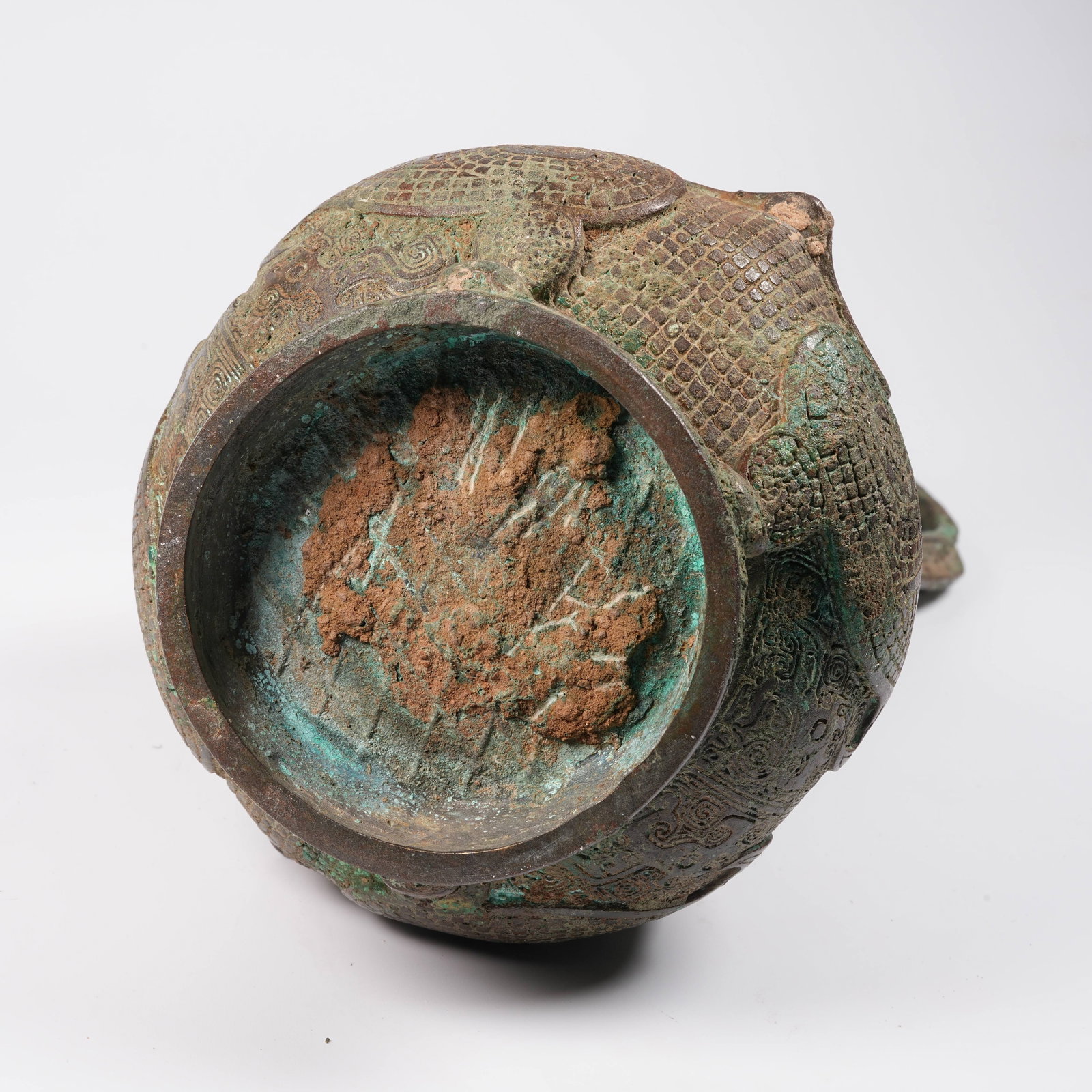 A BRONZE LOOP-HANDLED YOU VESSEL WITH BEAST MASK PATTERN - 10