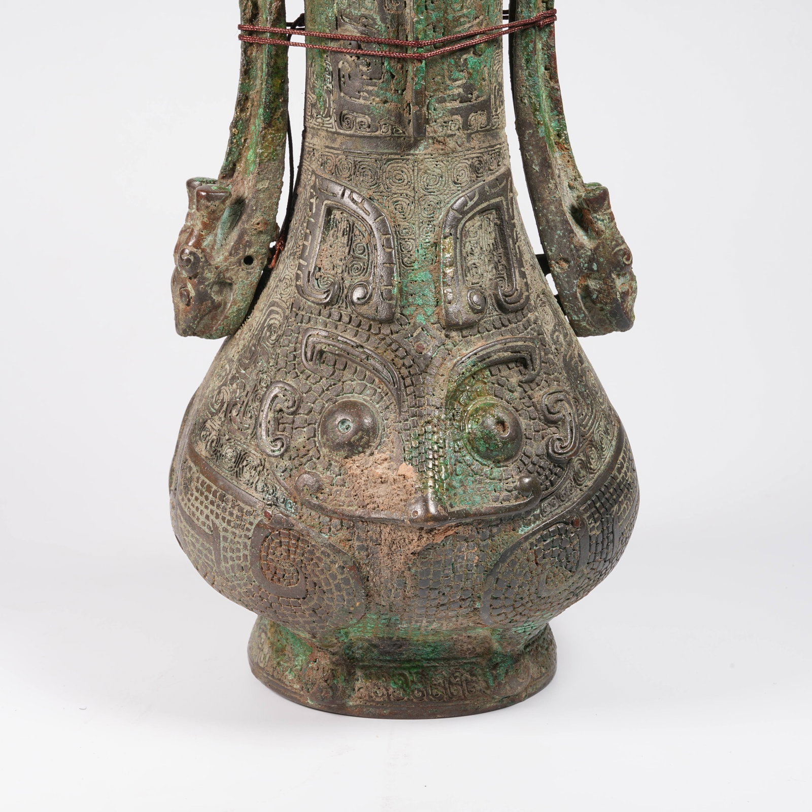 A BRONZE LOOP-HANDLED YOU VESSEL WITH BEAST MASK PATTERN - 7