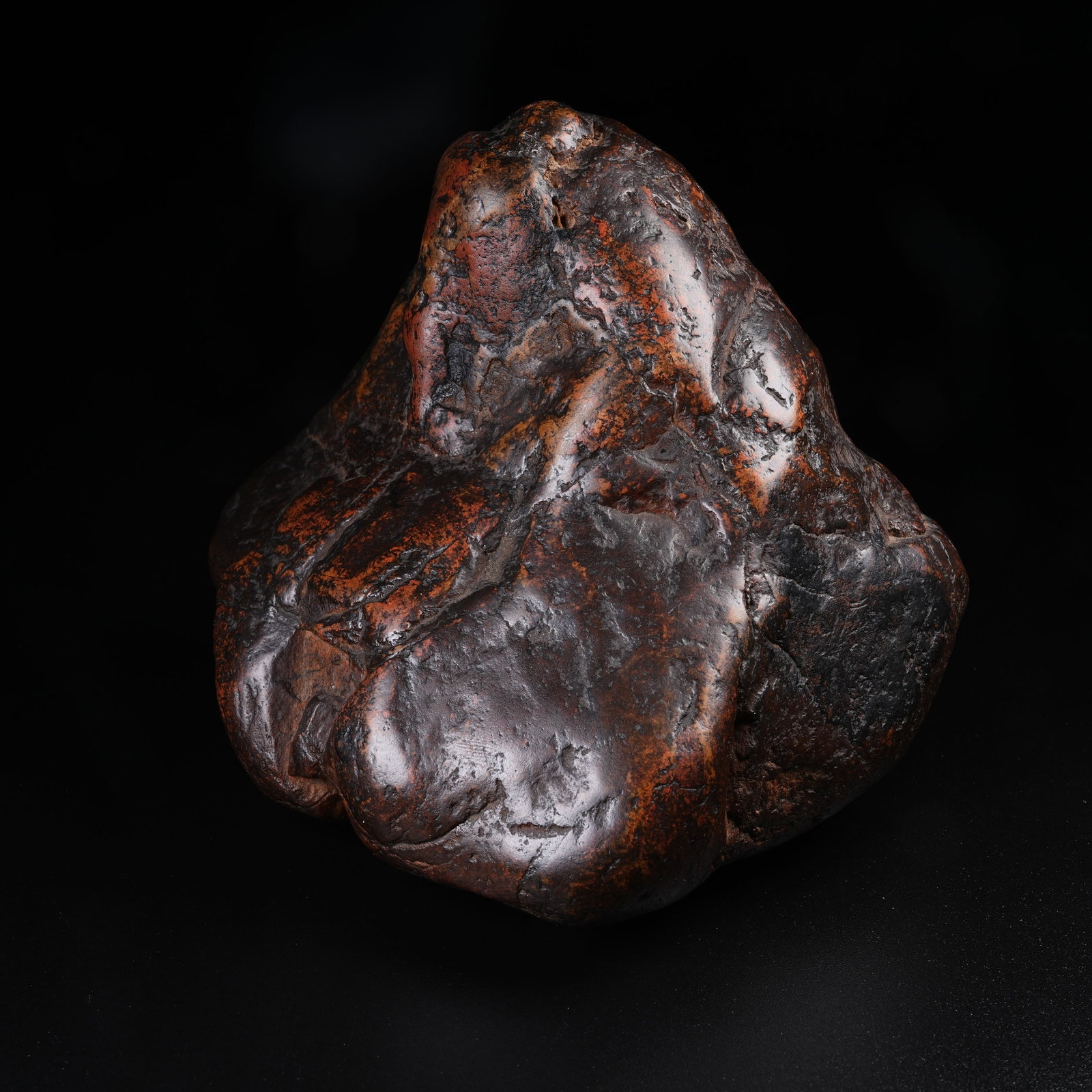 A YELLOW RIVER STONE WENGZHONG-SHAPED MOUNTAIN ORNAMENT: Yellow River Stone Wengzhong-shaped Mountain Ornament