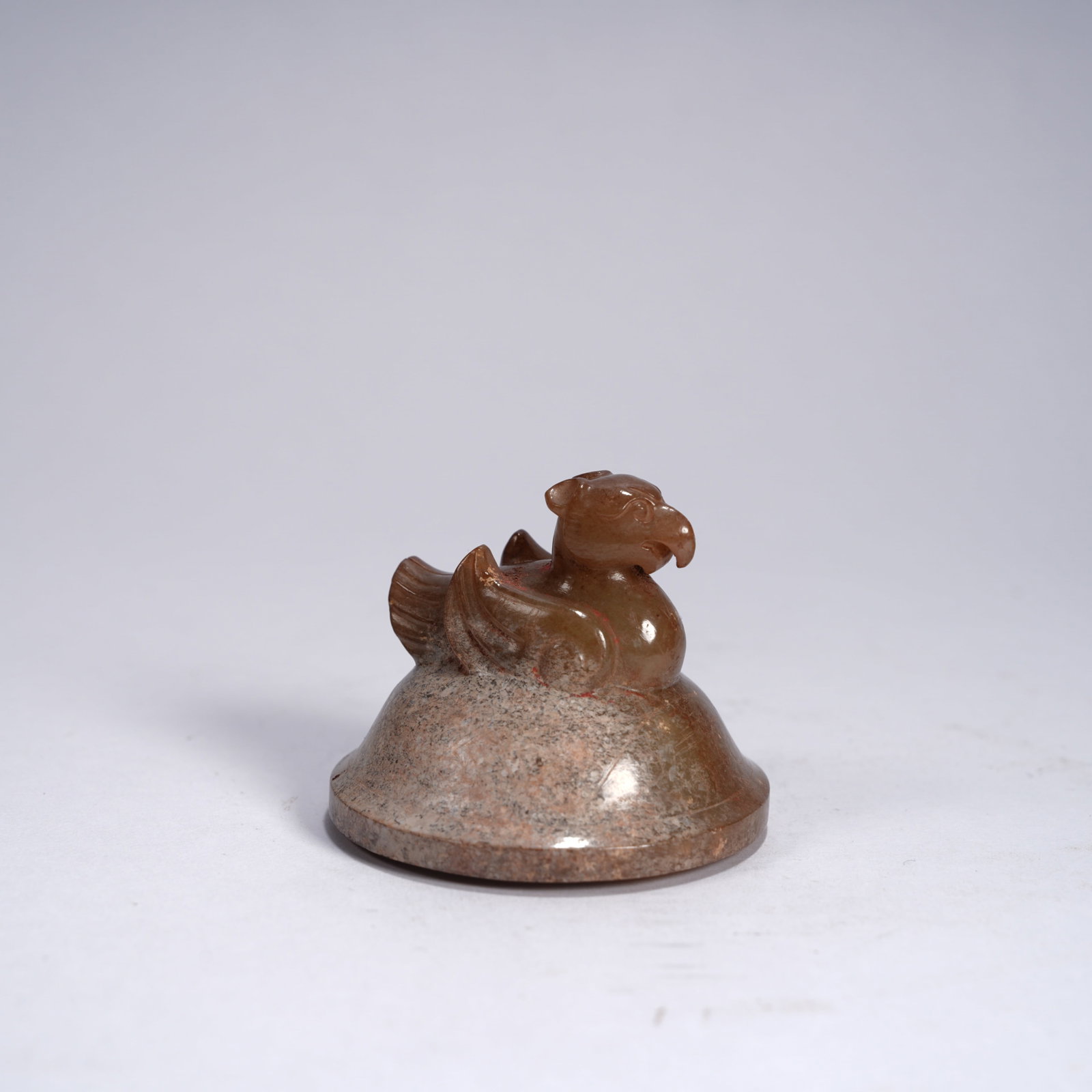 A ANCIENT JADE PHOENIX-KNOB COVERED RITUAL VESSEL - 8