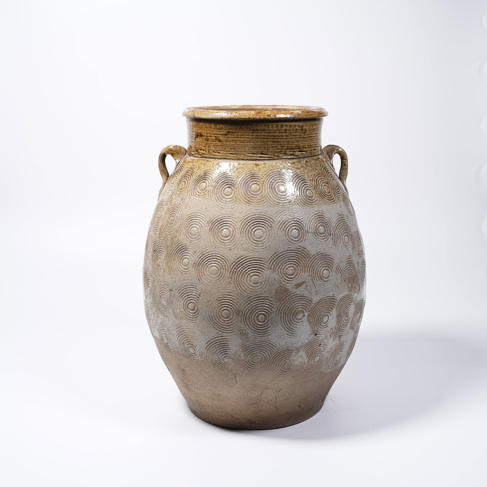 A CELADON WAVE PATTERN JAR (1 of 9)