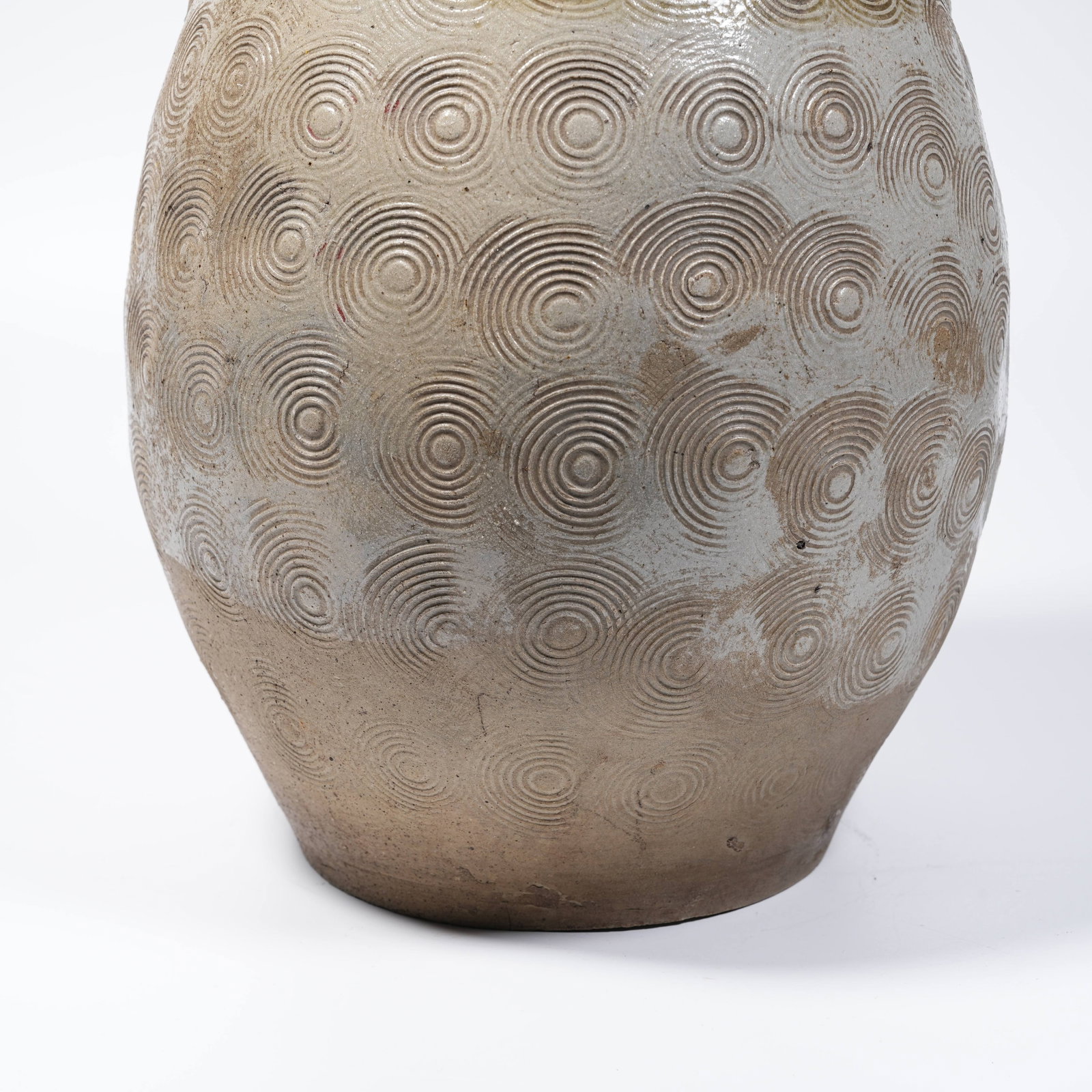A CELADON WAVE PATTERN JAR - 3
