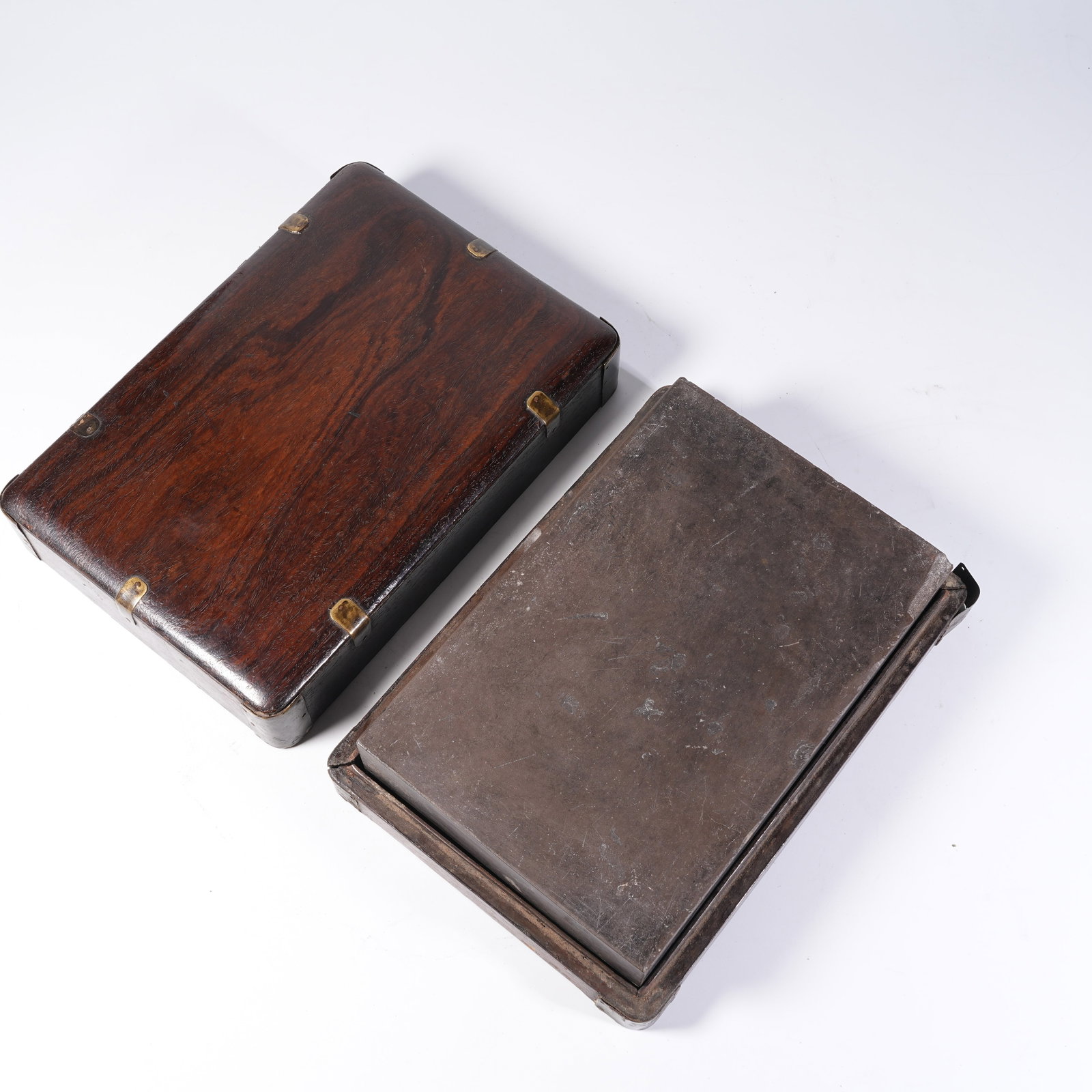 A DUAN STONE INK SLAB PLATE: Duan Stone Ink Slab Plate