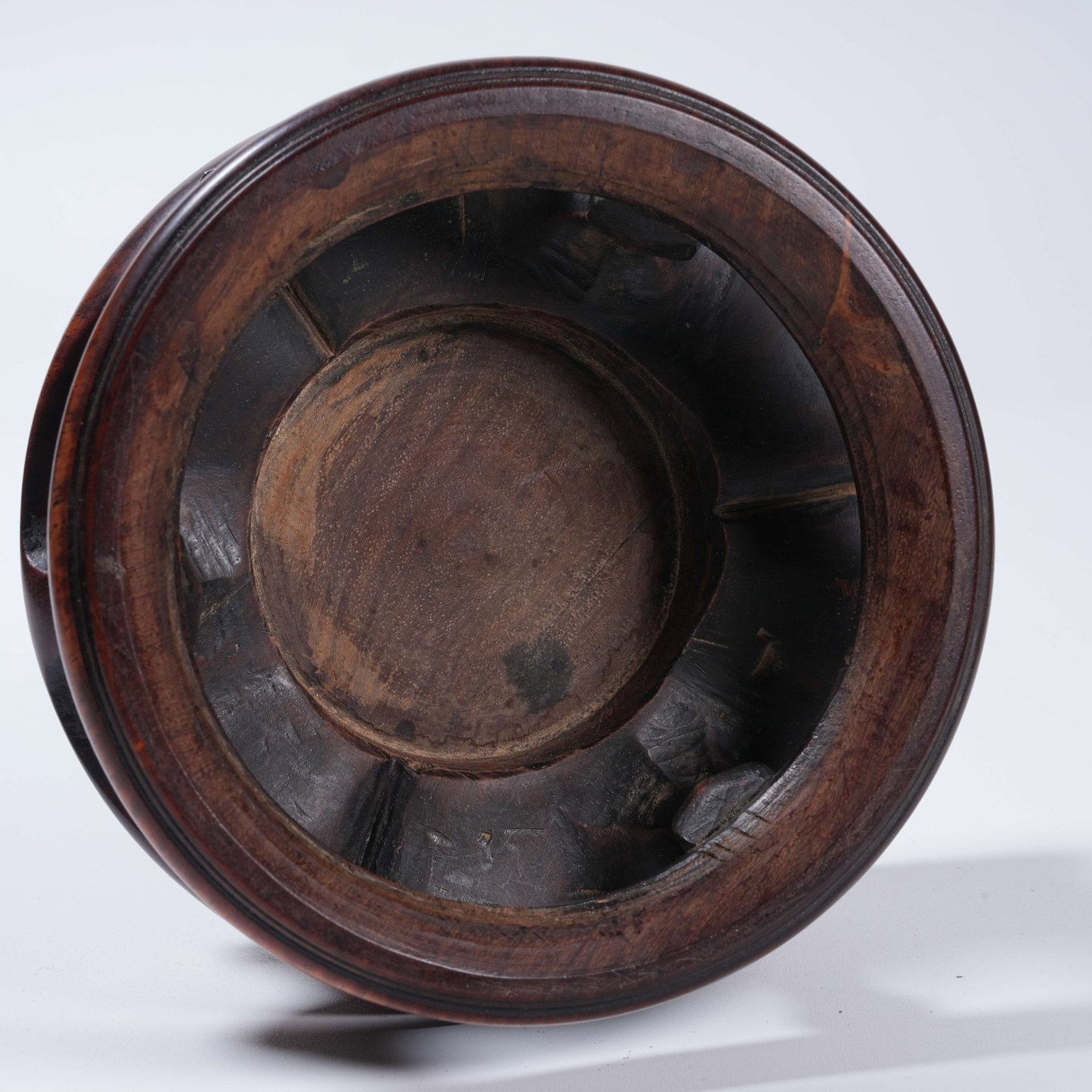 A MAHOGANY BASE - 9
