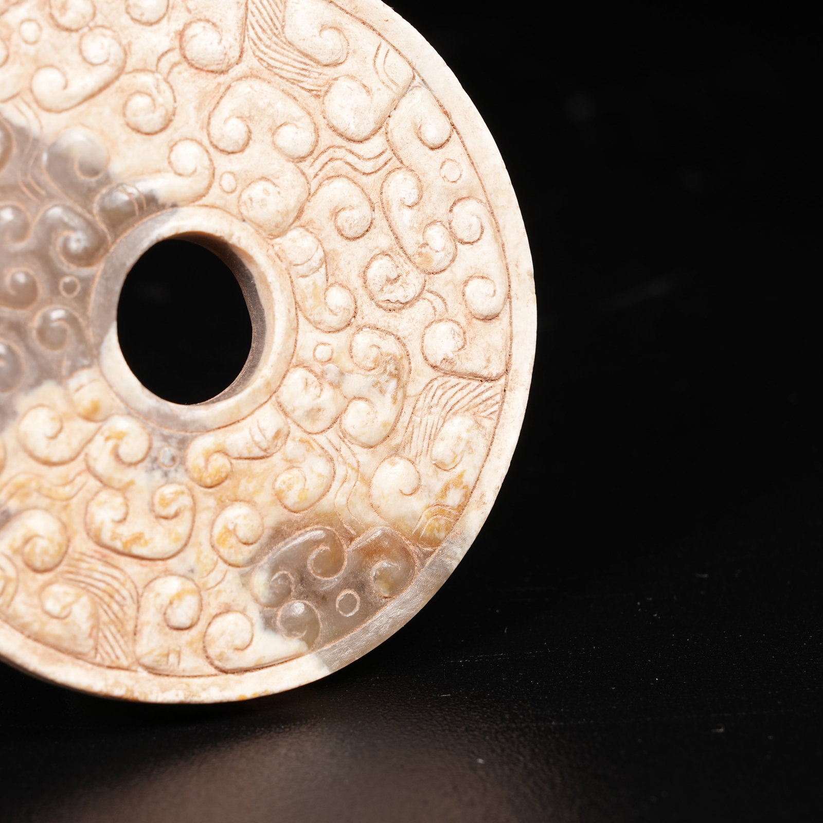 A ANCIENT JADE BI WITH HOOKED CLOUD PATTERN - 3